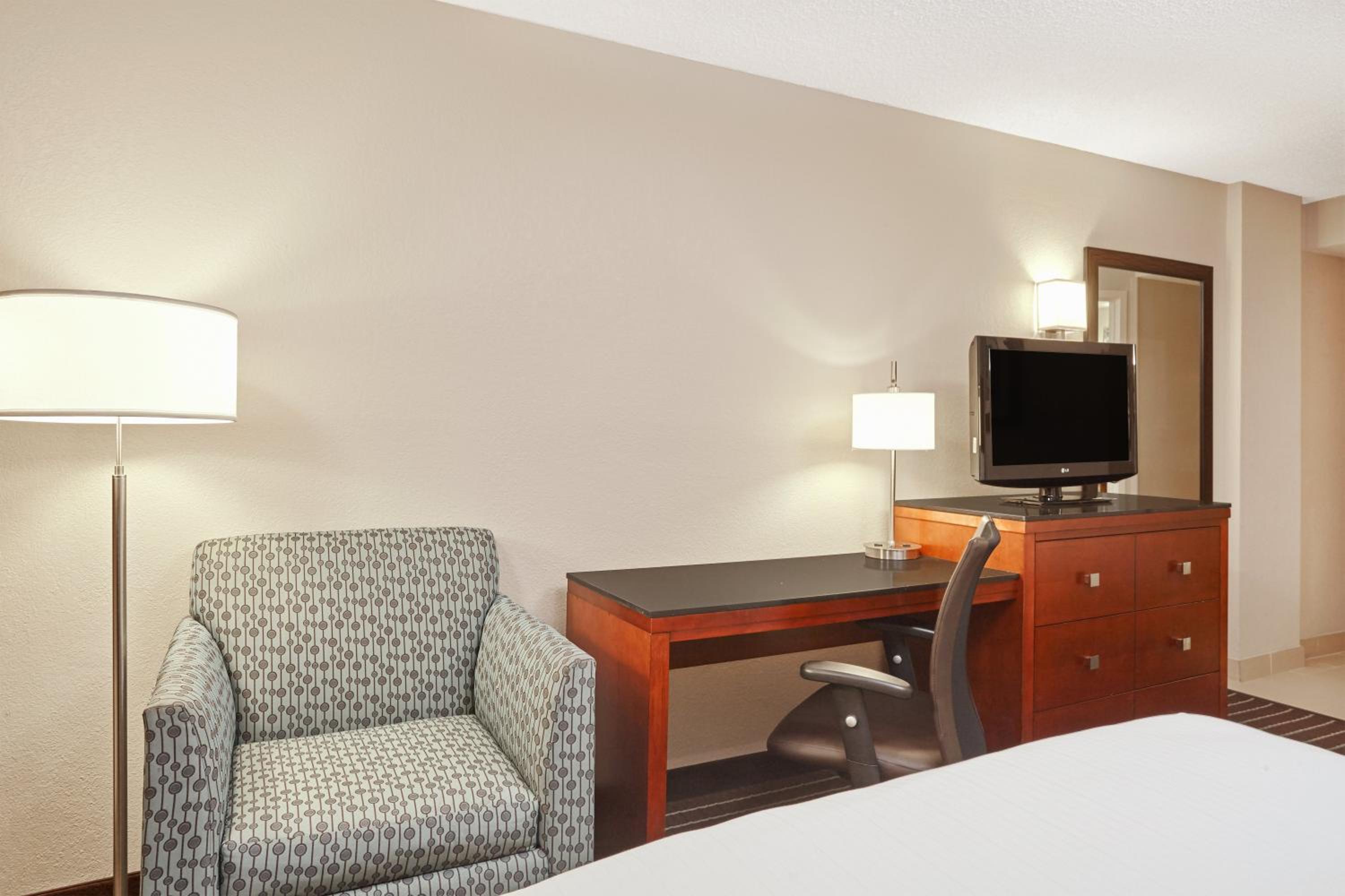 King Room - Hearing Accessible - Non-Smoking photo 1