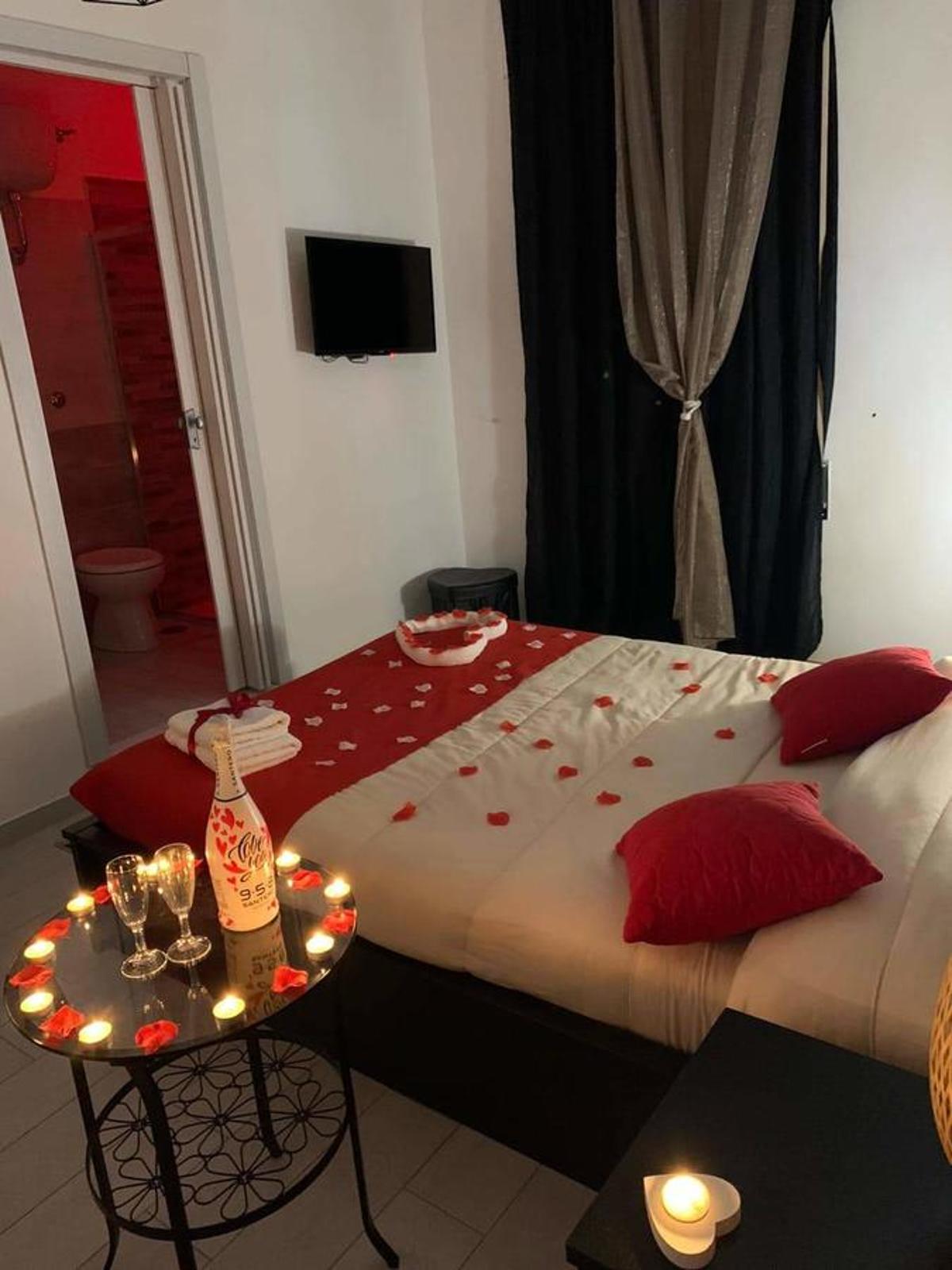 Superior King Room - Photo 4