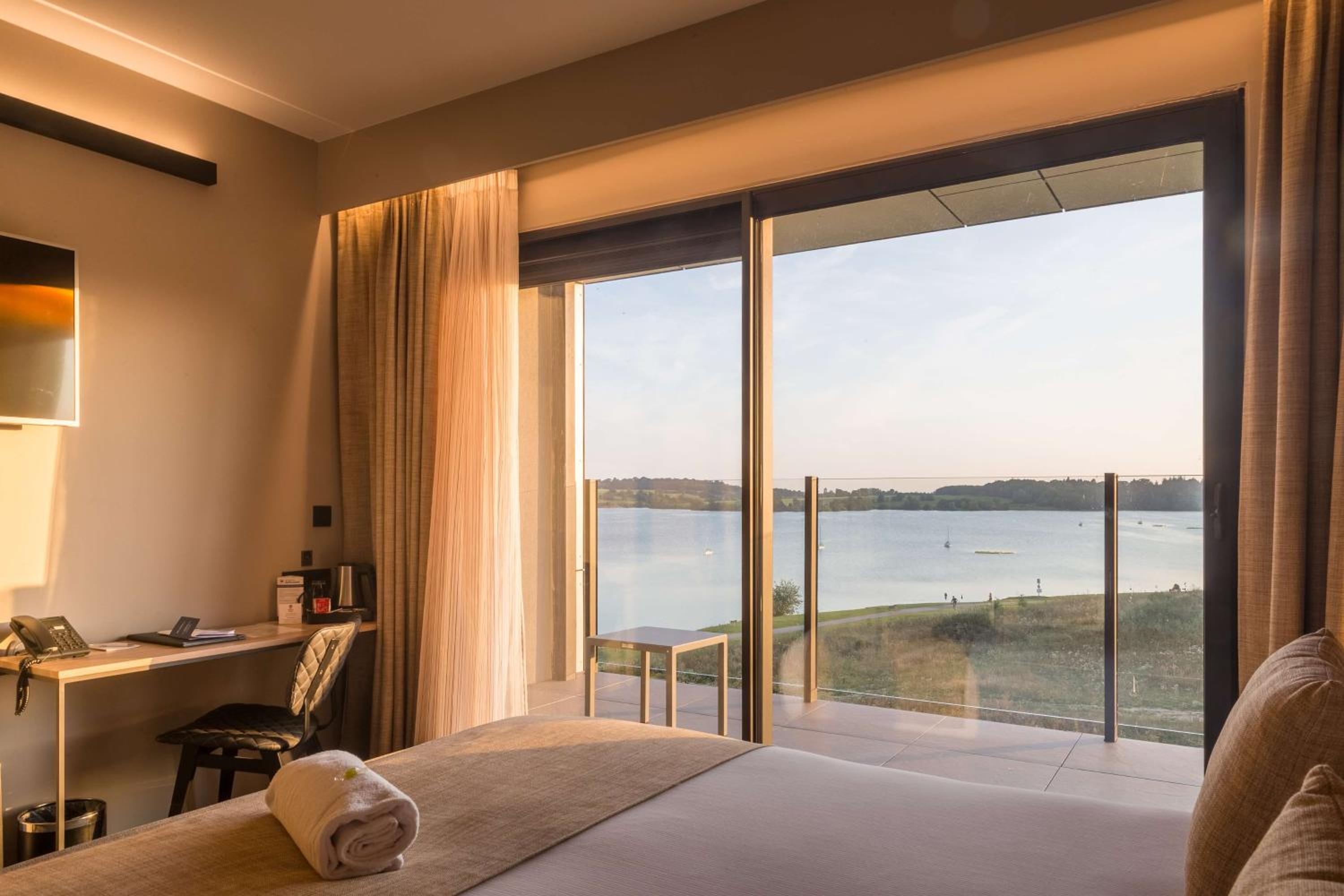 King Room with Lake View