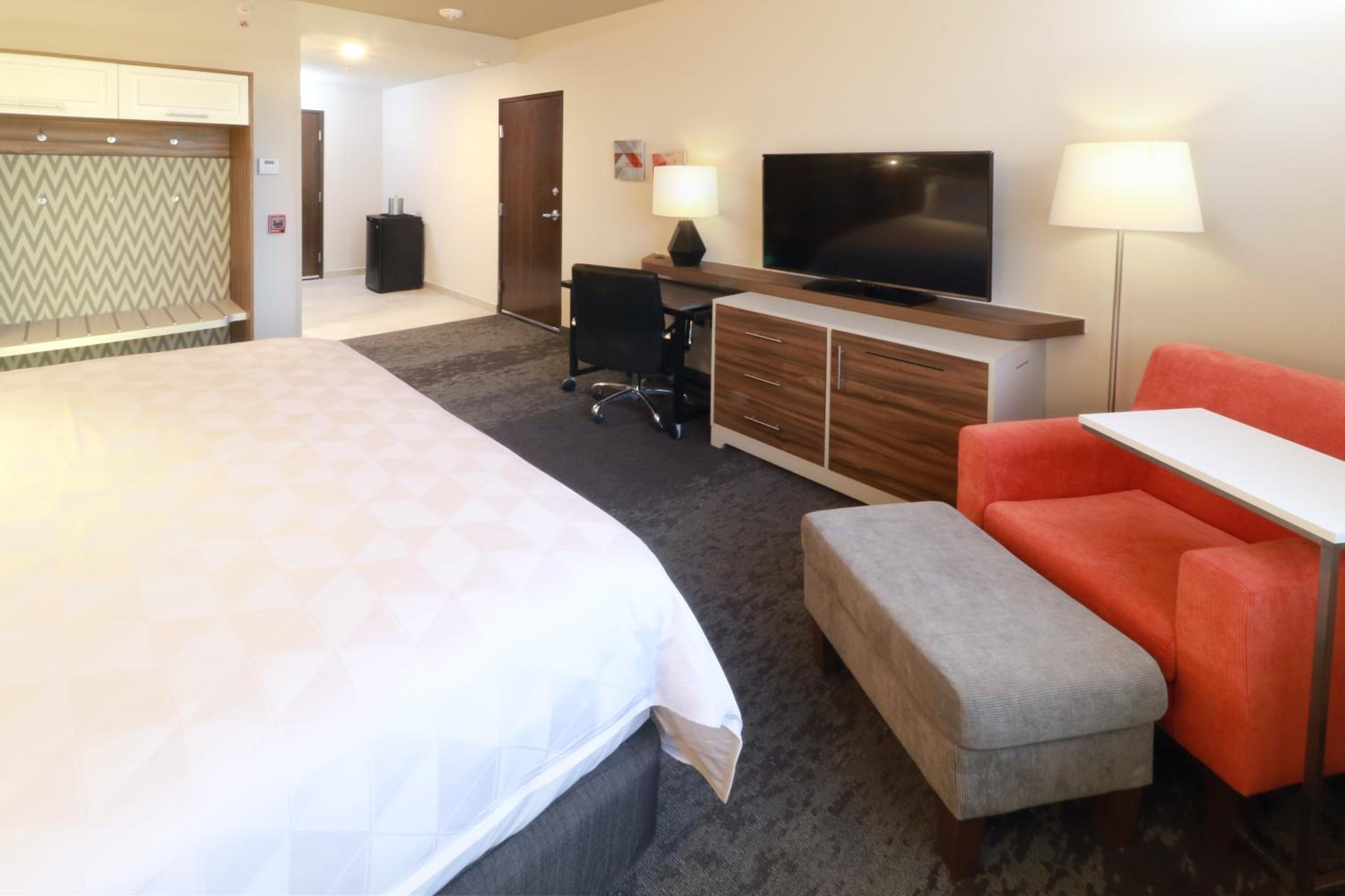 Standard King Room - Photo 1