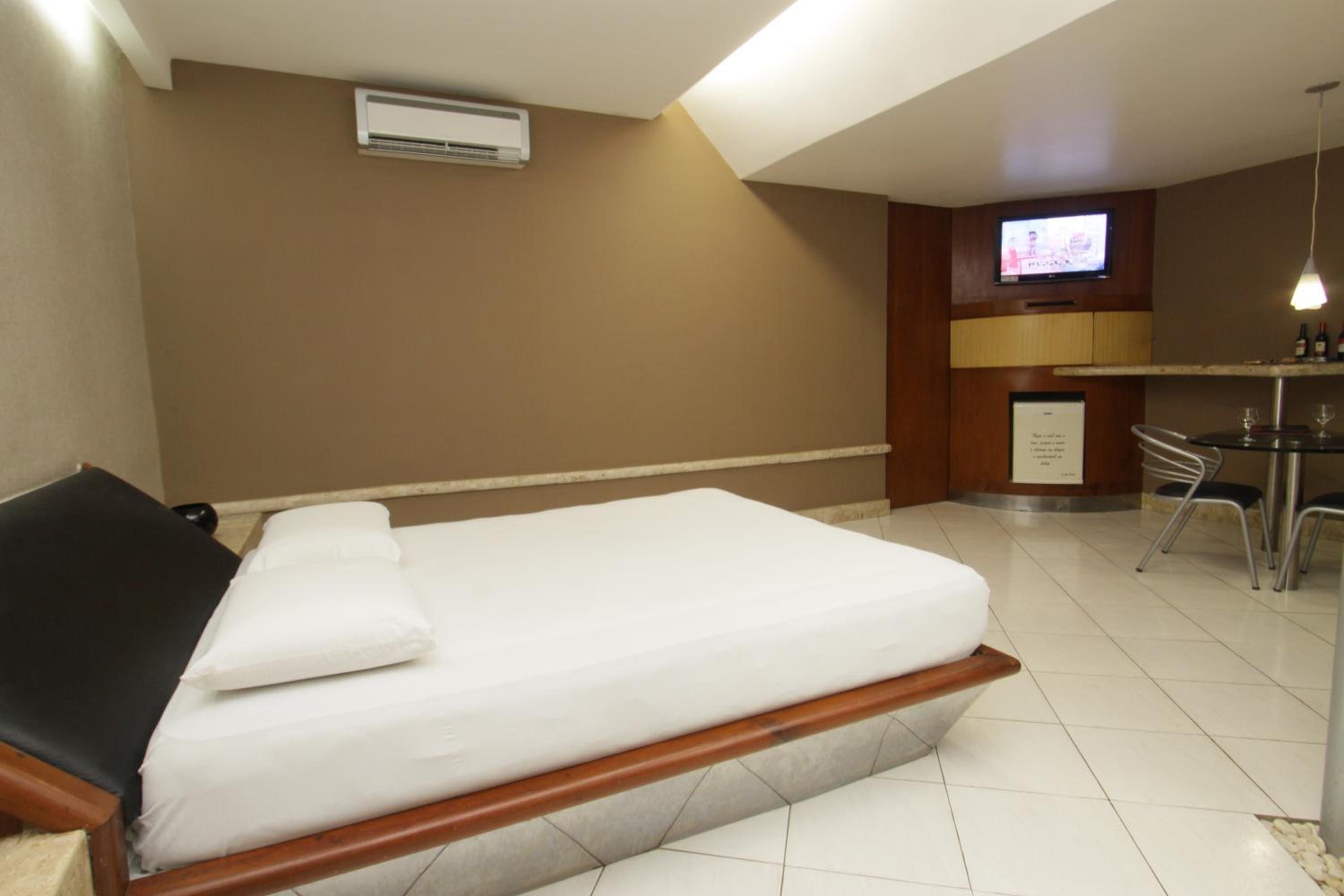 Standard Double Suite