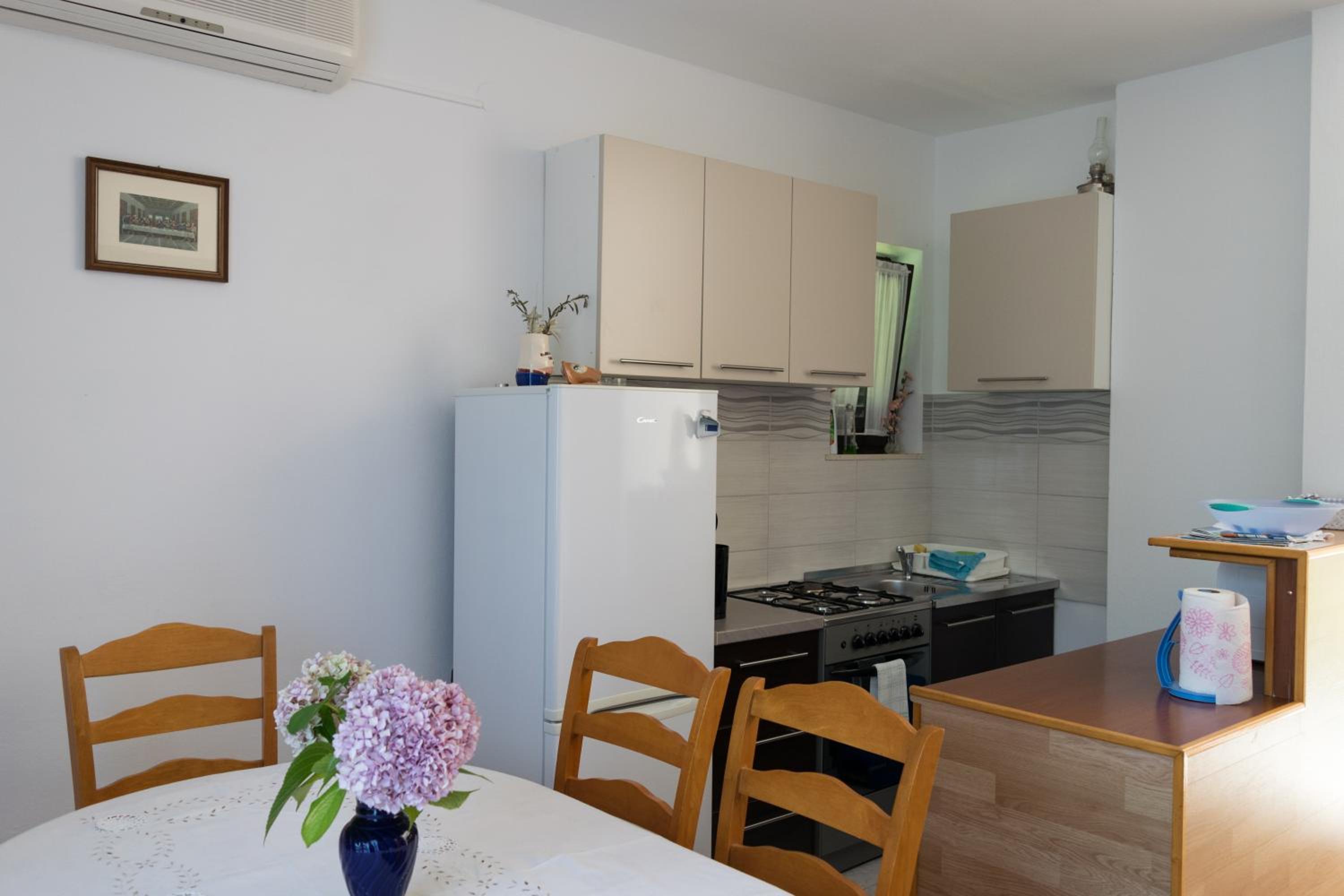 Apartment - Photo 12
