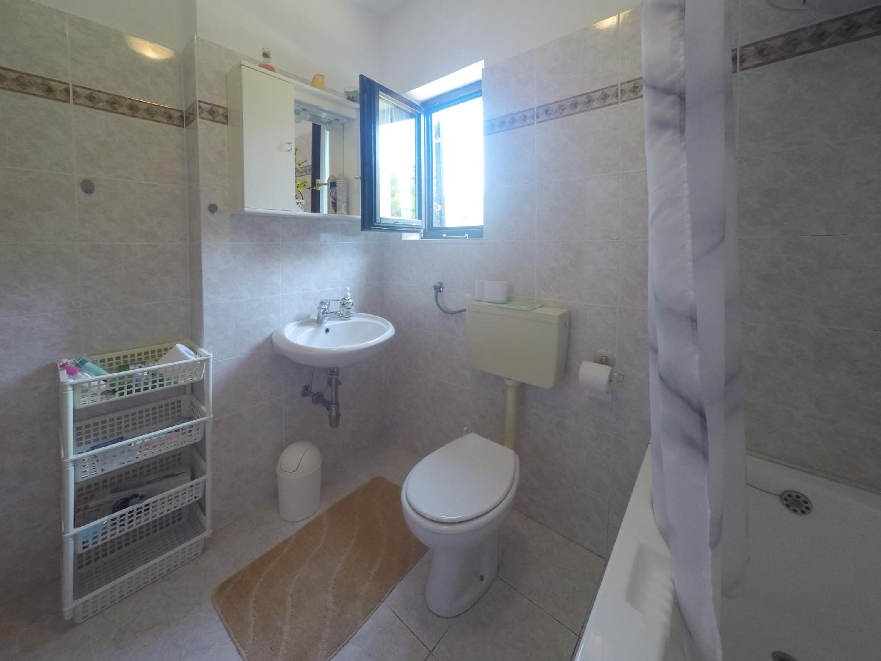 Apartment - Photo 9