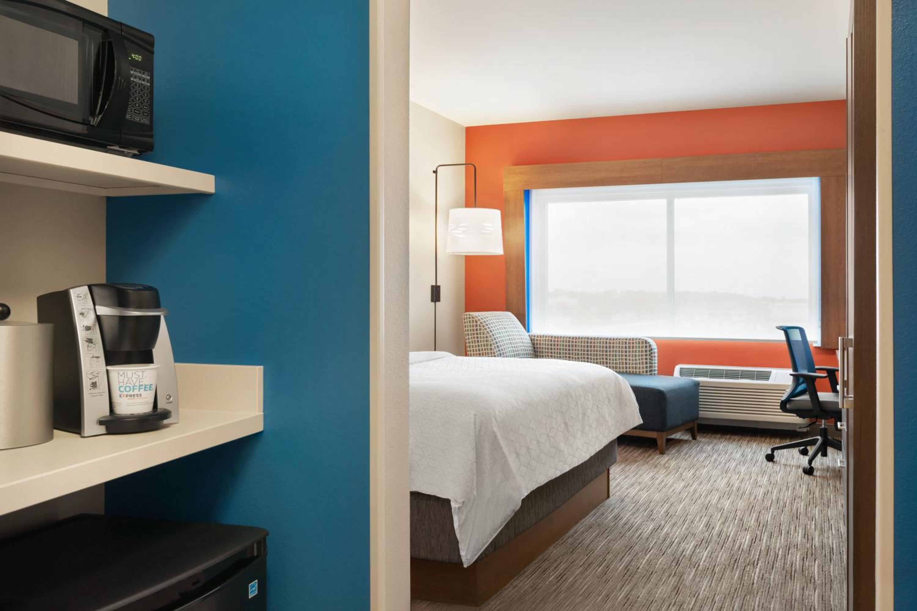 Standard King Room - Photo 1