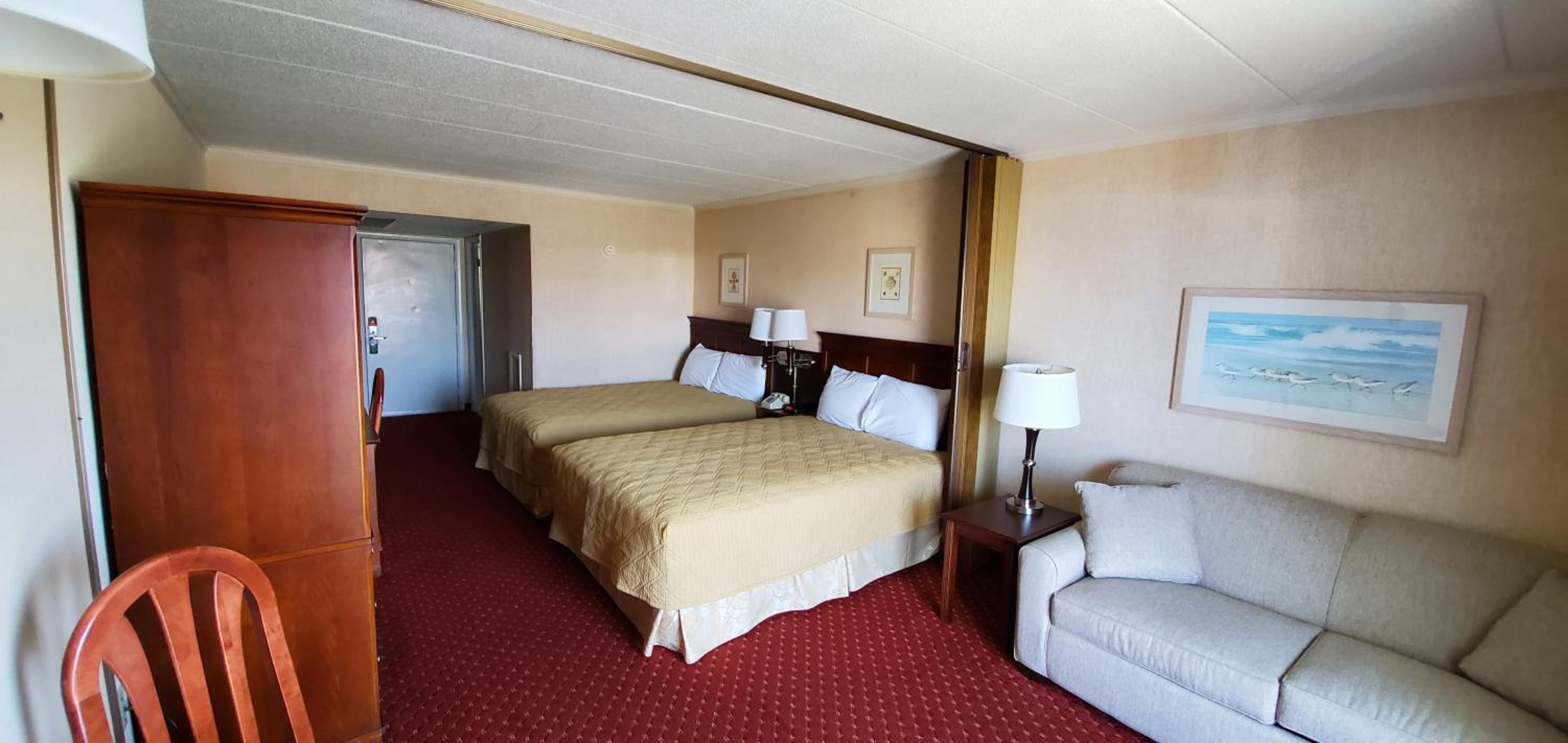 Queen Room with Two Queen Beds photo 1