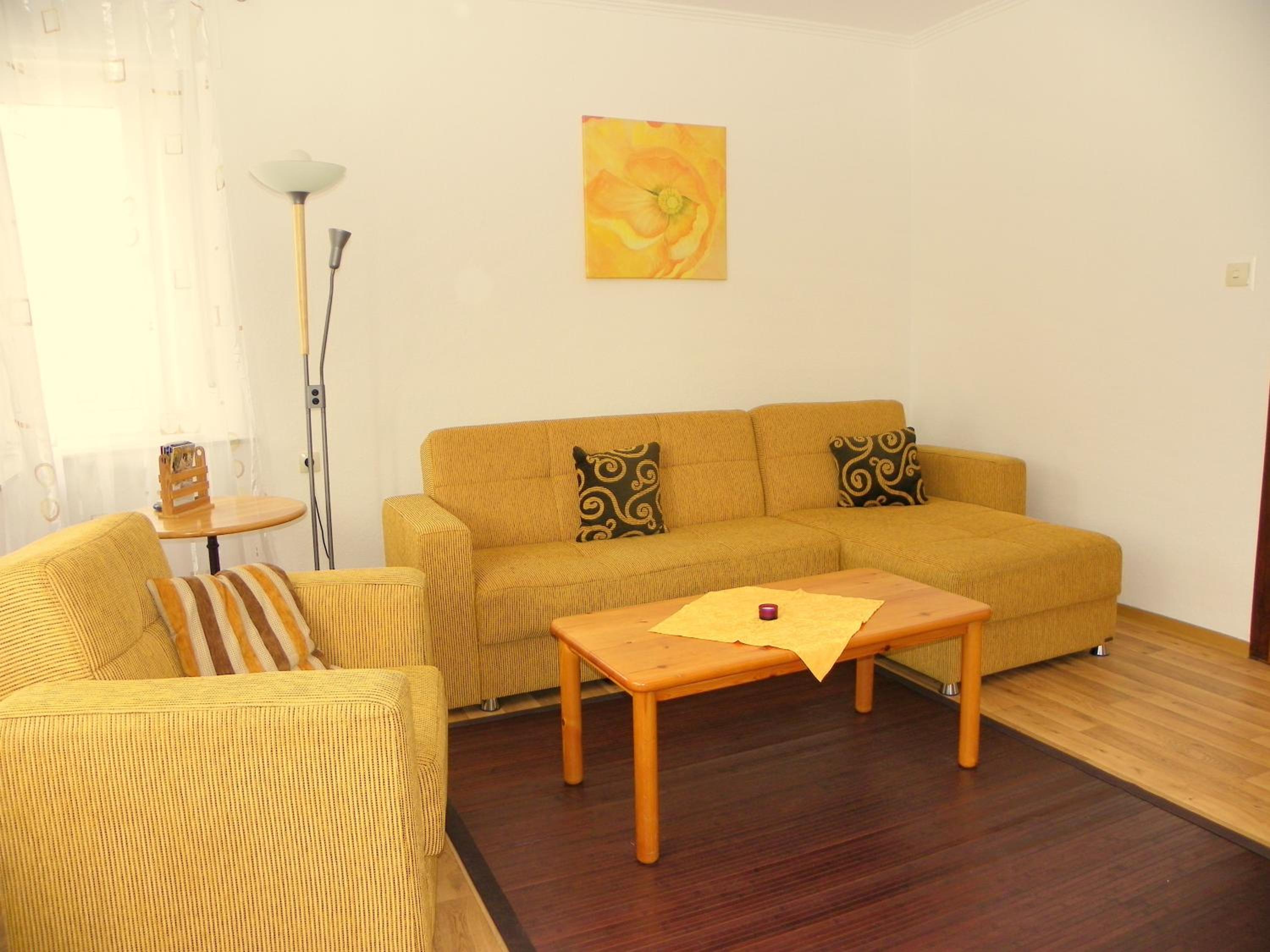 One-Bedroom Apartment photo 1