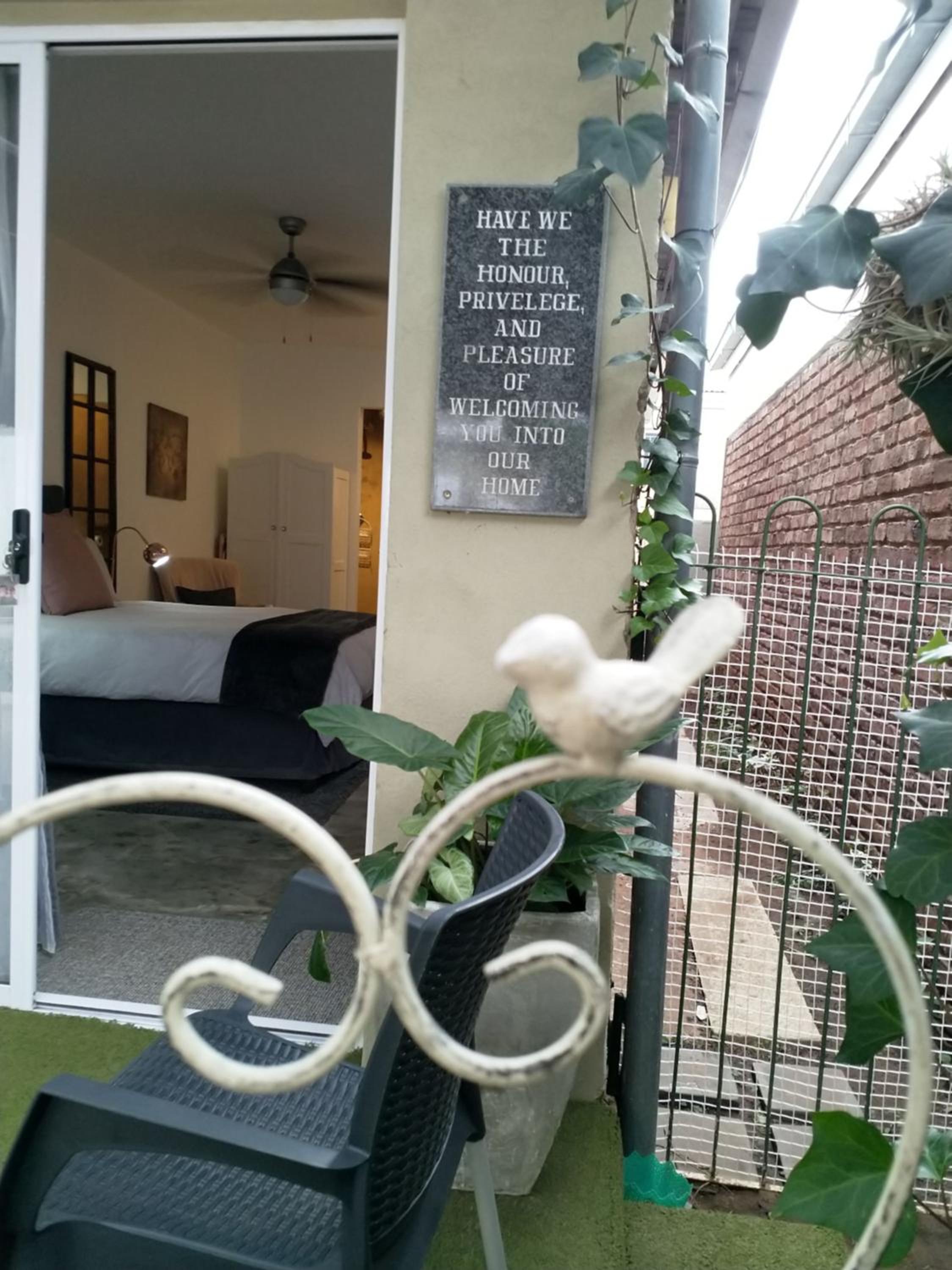 Deluxe Double Room with Shower photo 3
