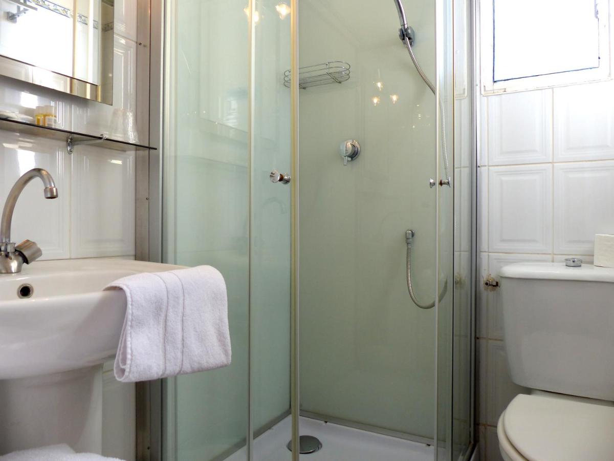 Double Room with Balcony and Sea View - Photo 6