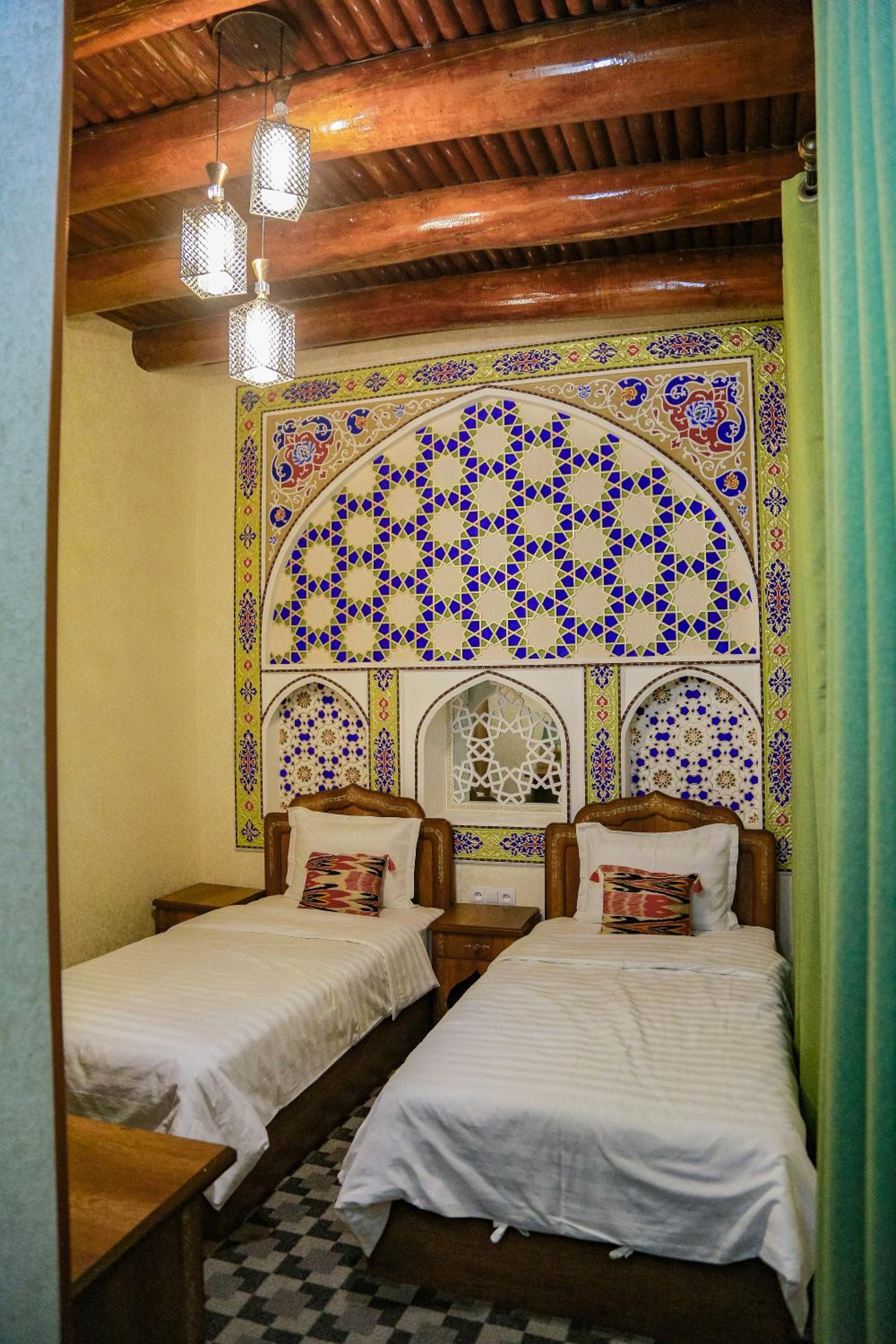 Twin Room with Bathroom photo 2