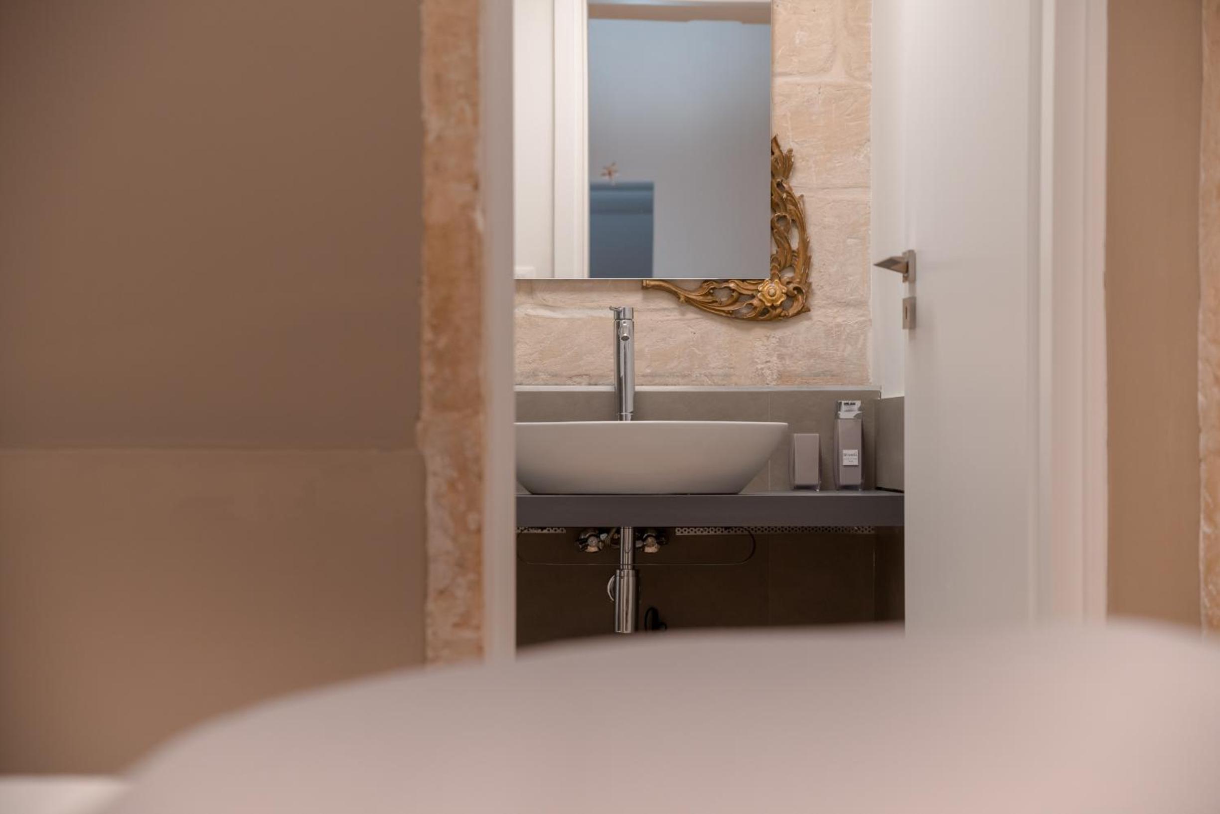 Superior Double Room - Photo 6