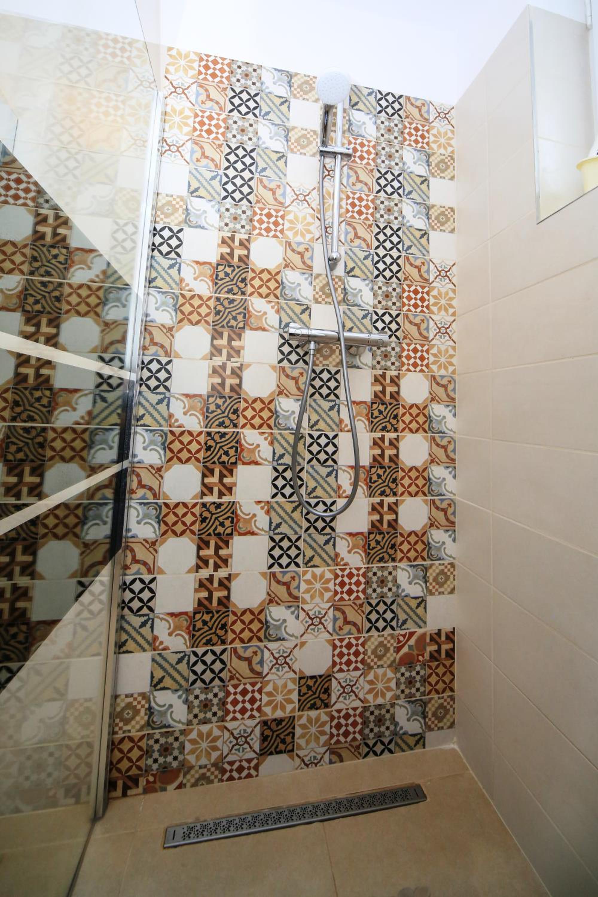 Three-Bedroom House - Photo 22