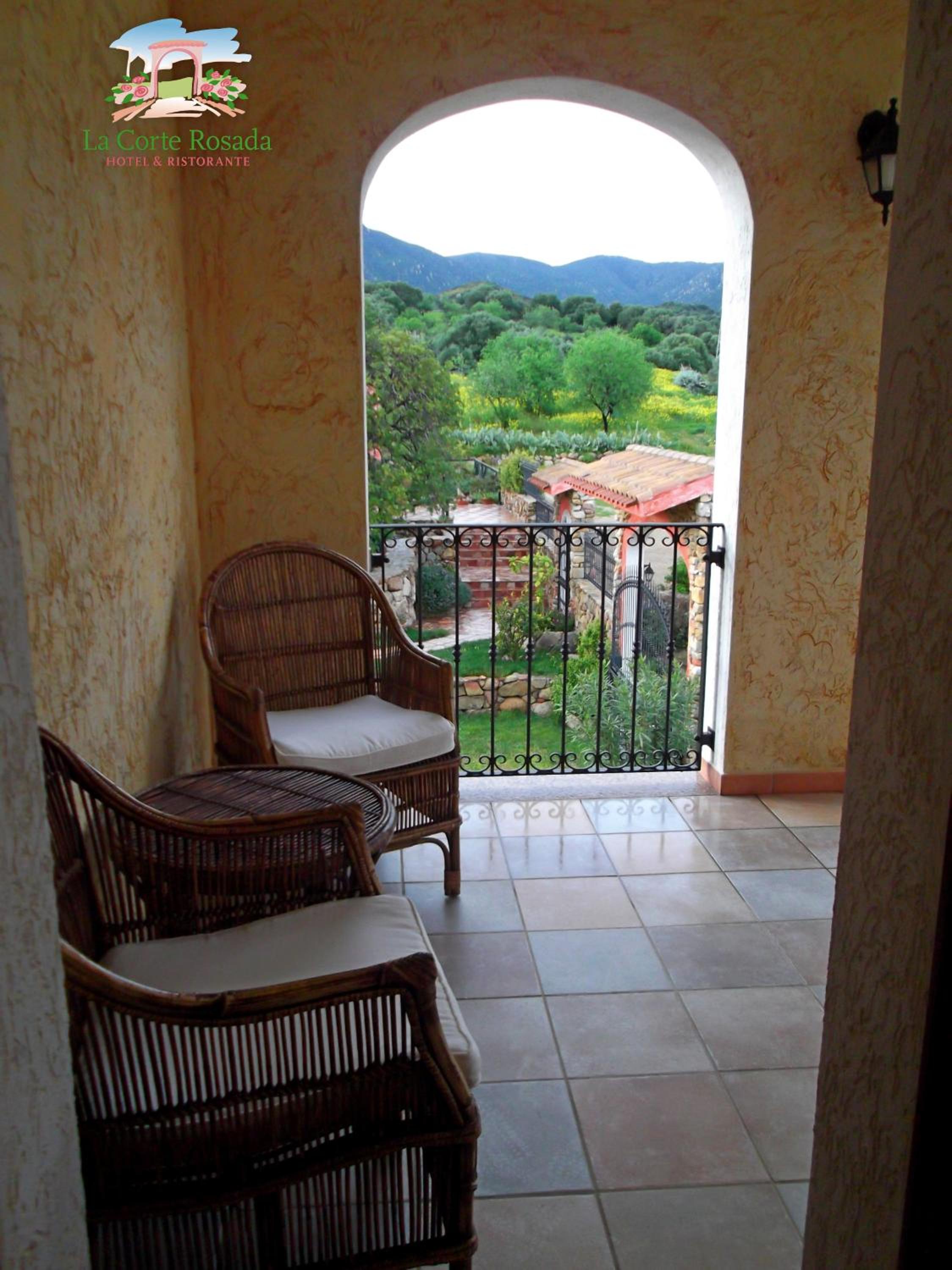 Suite with Balcony - Split Level - Photo 8