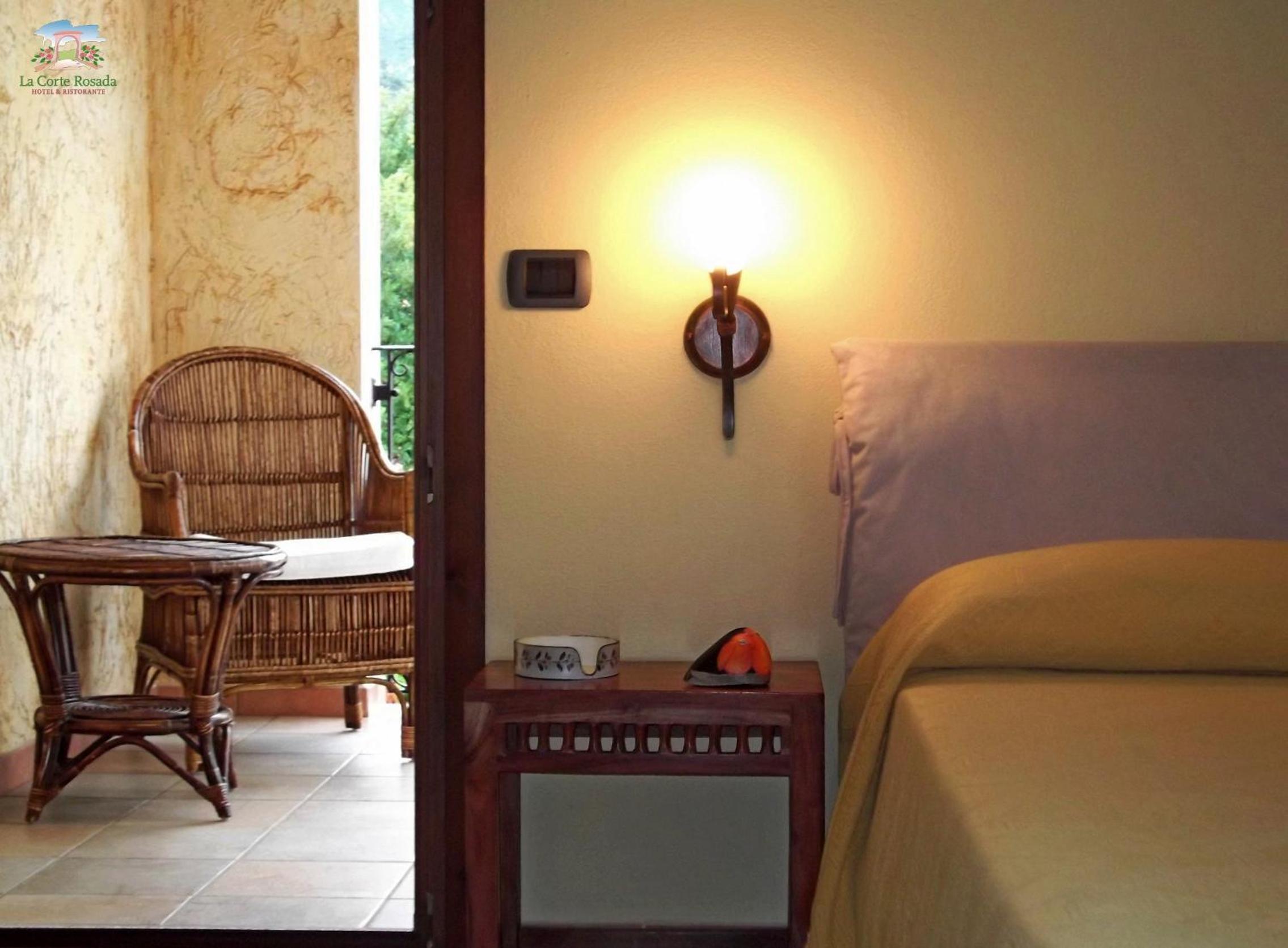 Suite with Balcony - Split Level - Photo 11