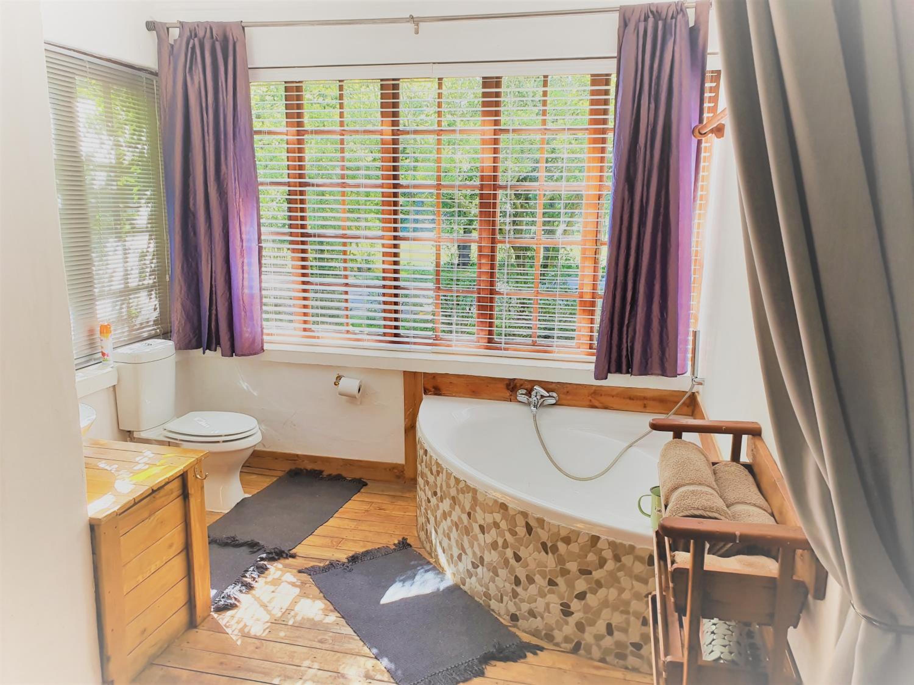 Four-Bedroom House - Photo 25
