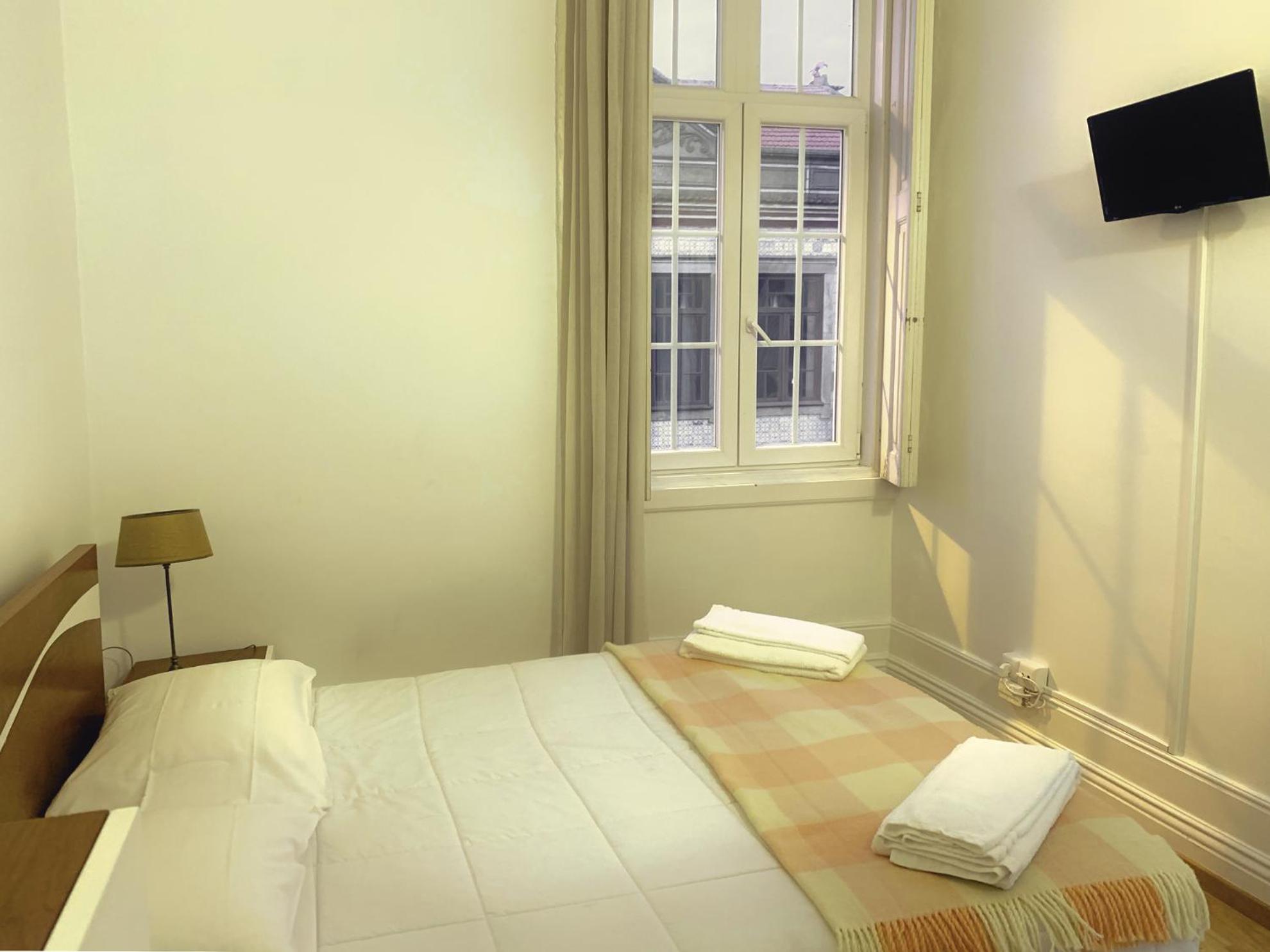 Budget Double Room photo 3
