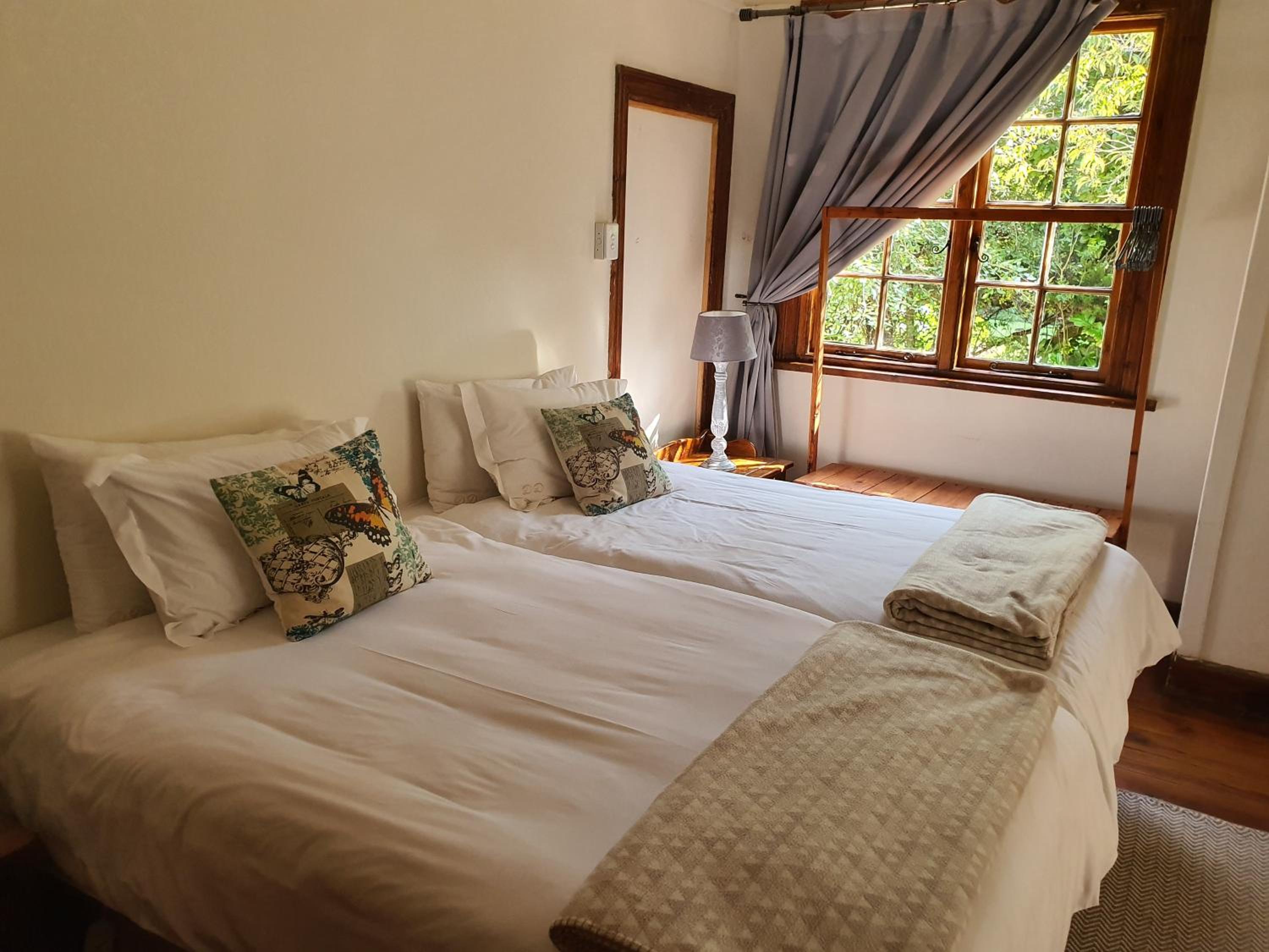 Four-Bedroom House - Photo 14