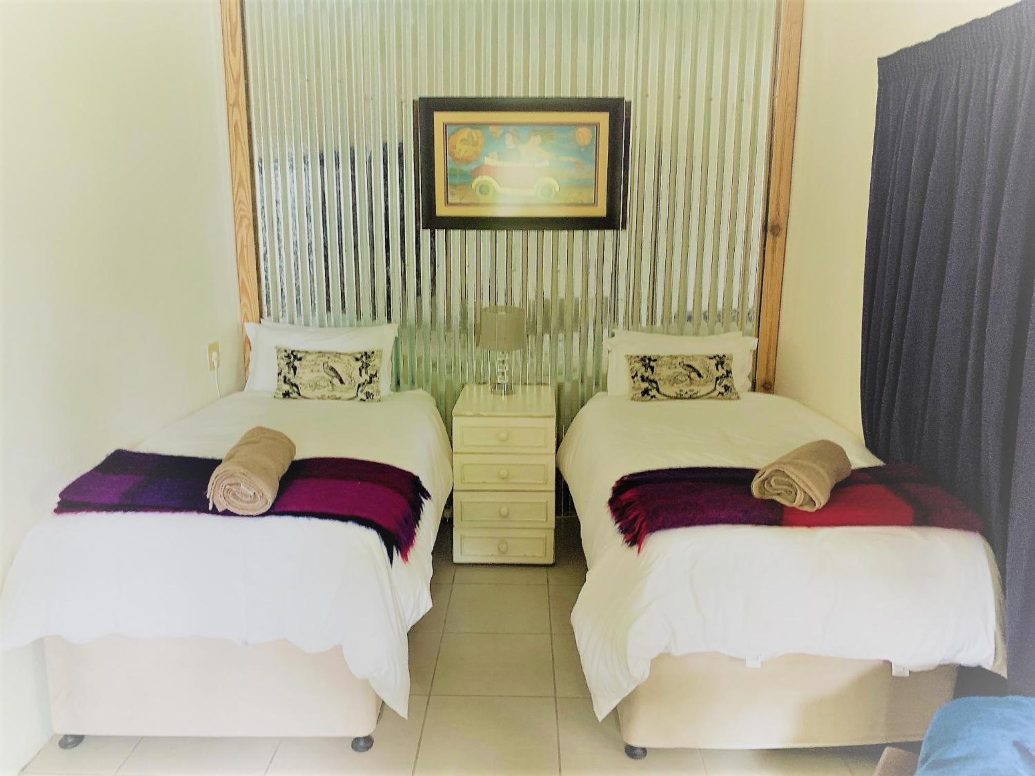 Four-Bedroom House - Photo 9