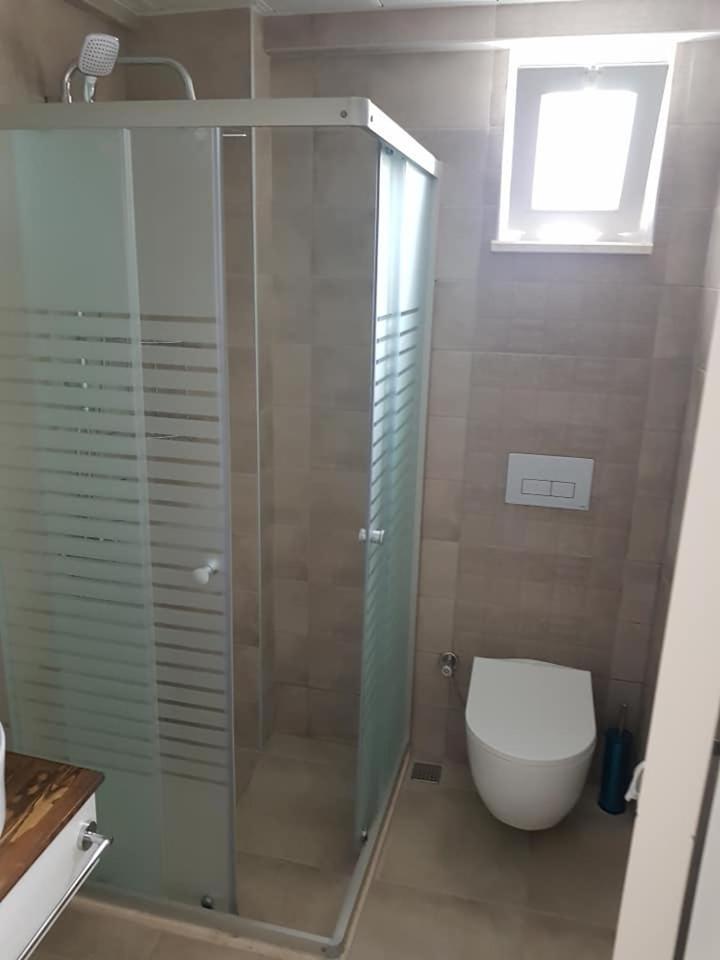 Double Room with Pool View - Photo 15