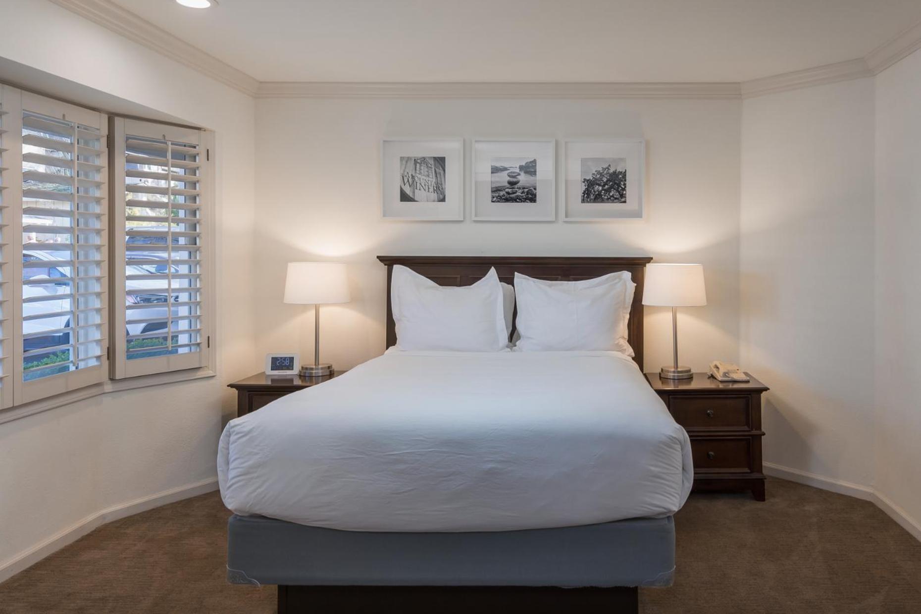 Deluxe Queen Room photo 3