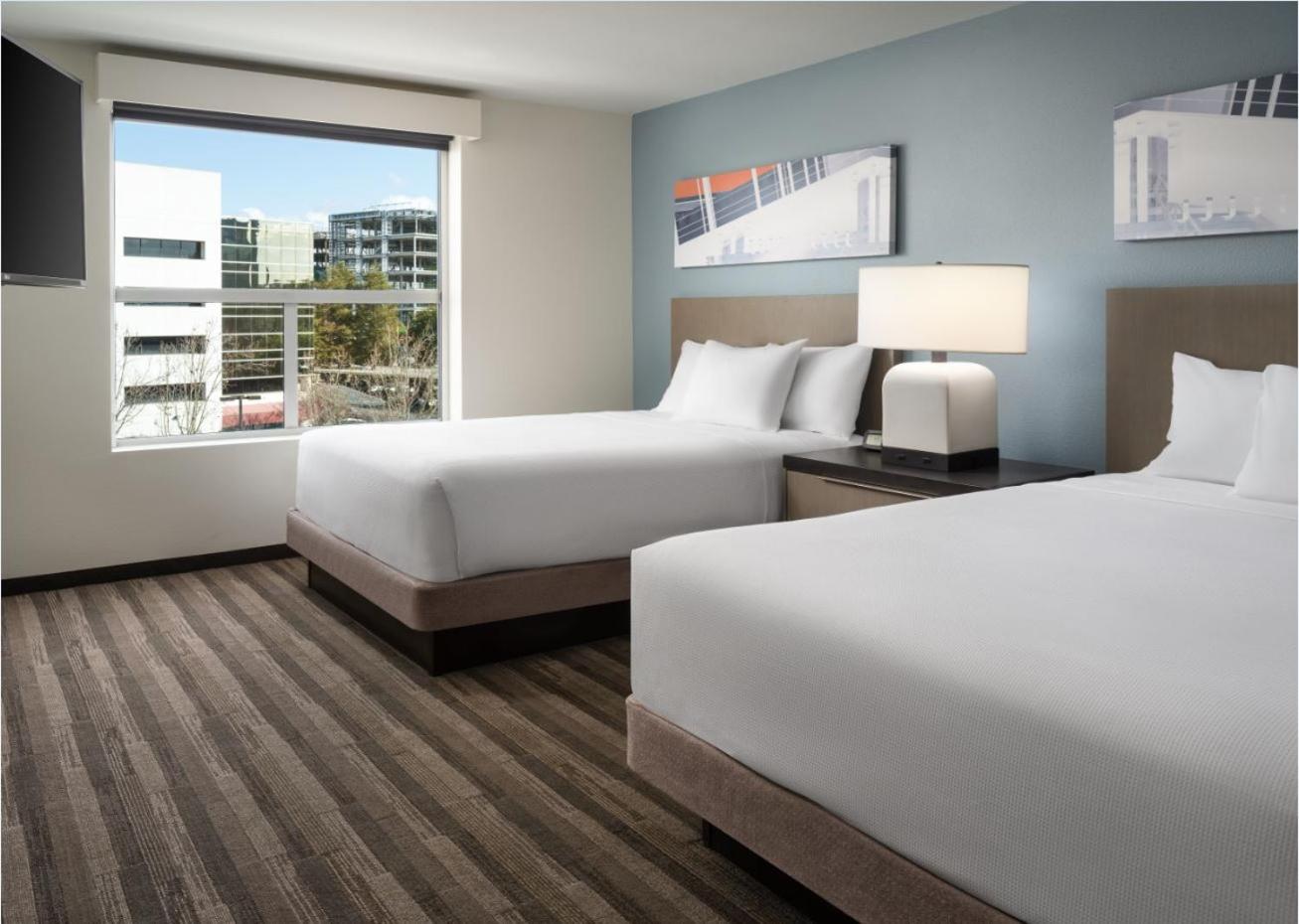 One-Bedroom Specialty Suite with Two Queen Beds, Kitchen and Sofa Bed photo 1