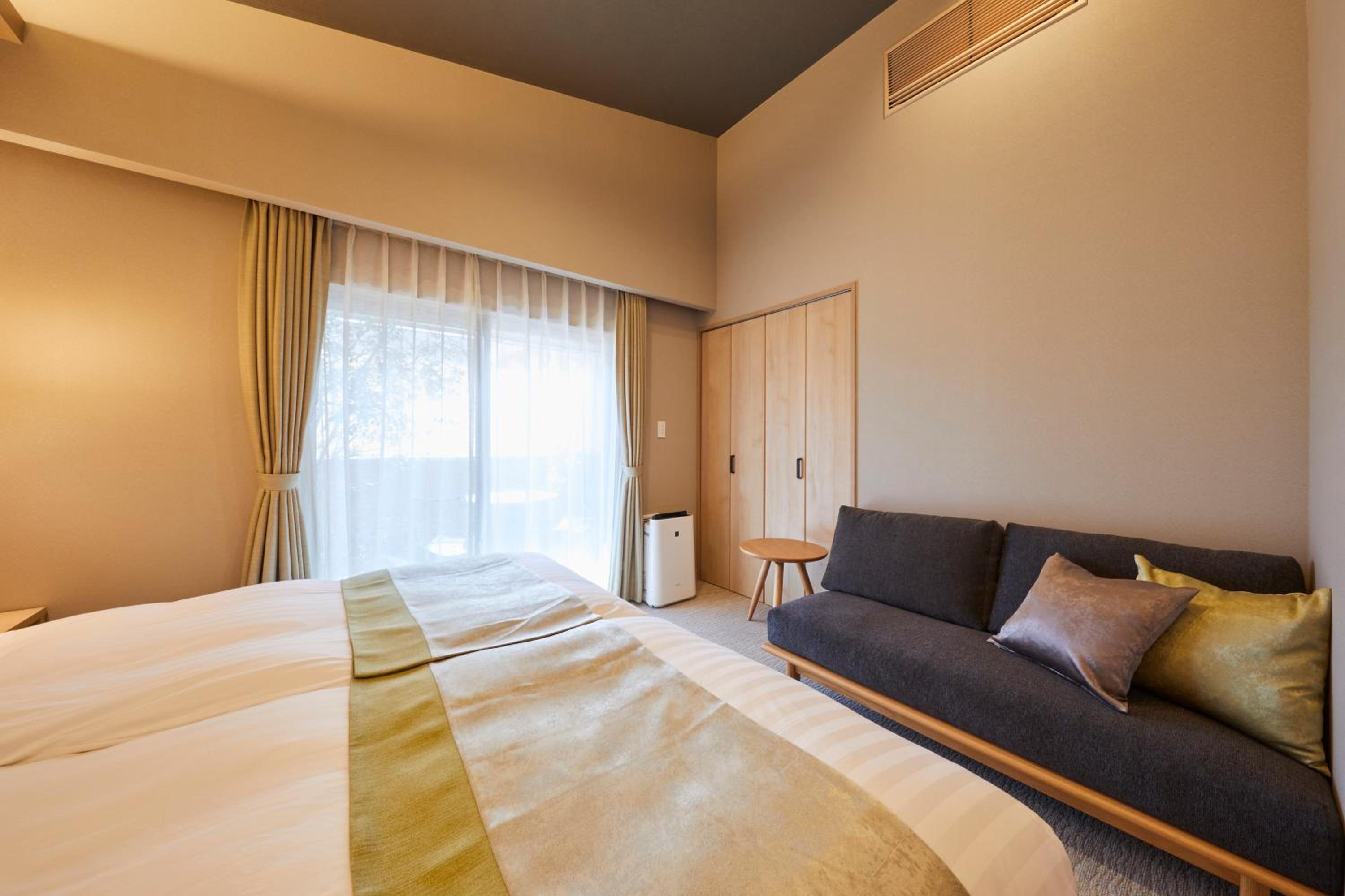 Deluxe Twin Room - Photo 28