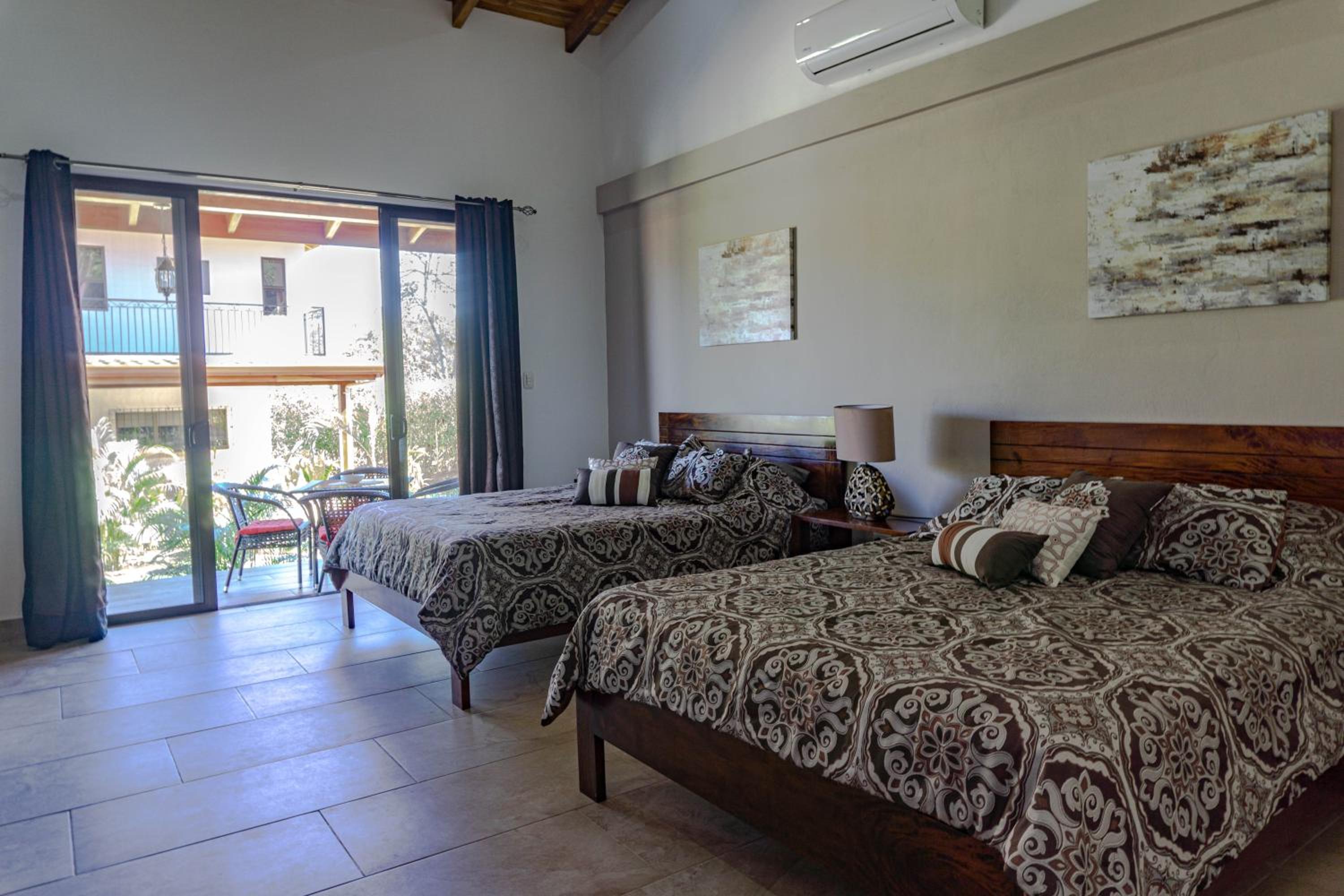 Superior Queen Room with Two Queen Beds photo 3