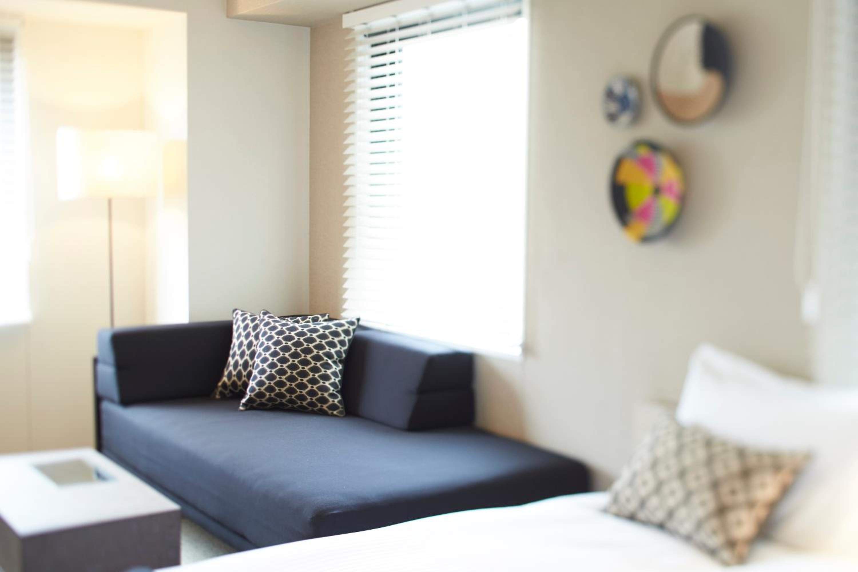 Superior Twin Room with Sofa Bed - Non-Smoking