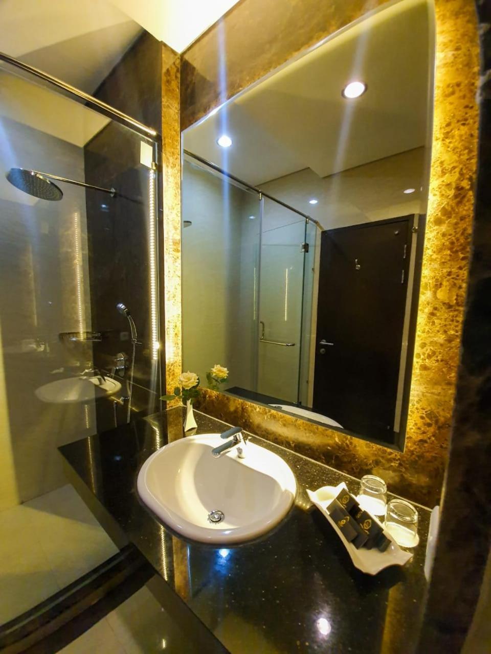 Deluxe Double Or Twin Room With Garden View photo 3