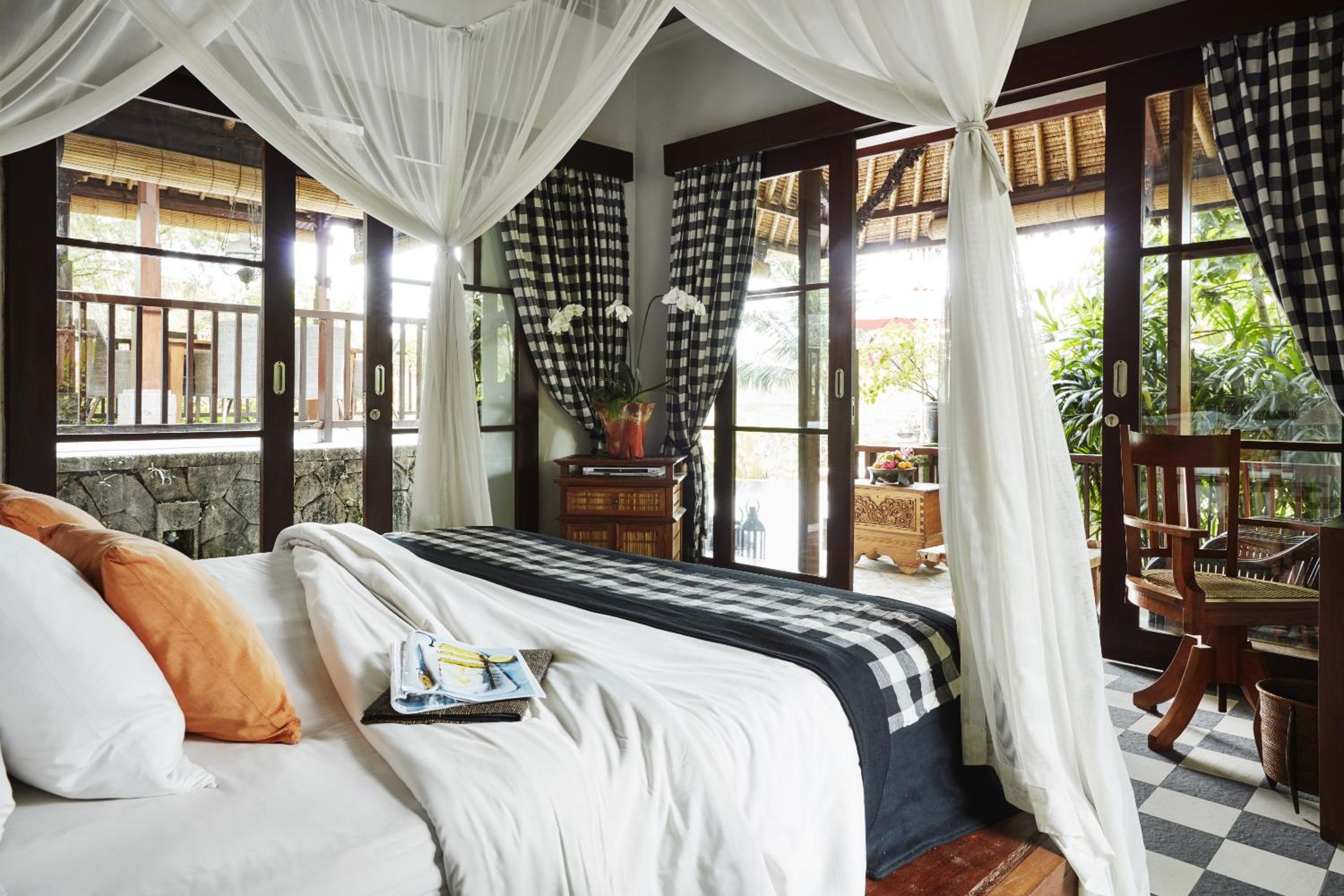 Four-Bedroom Villa with Private Pool photo 3