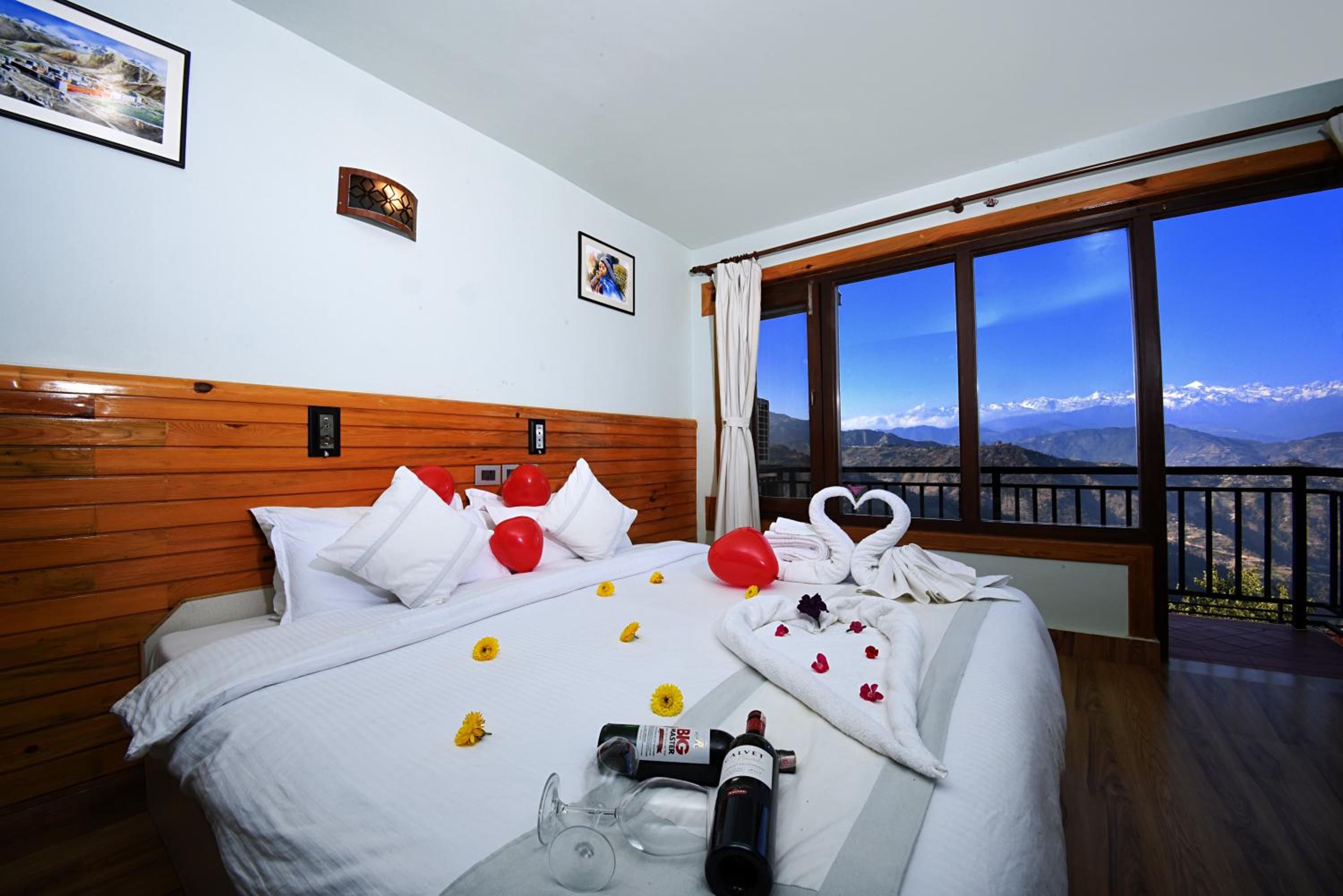 Deluxe Room - Photo 4