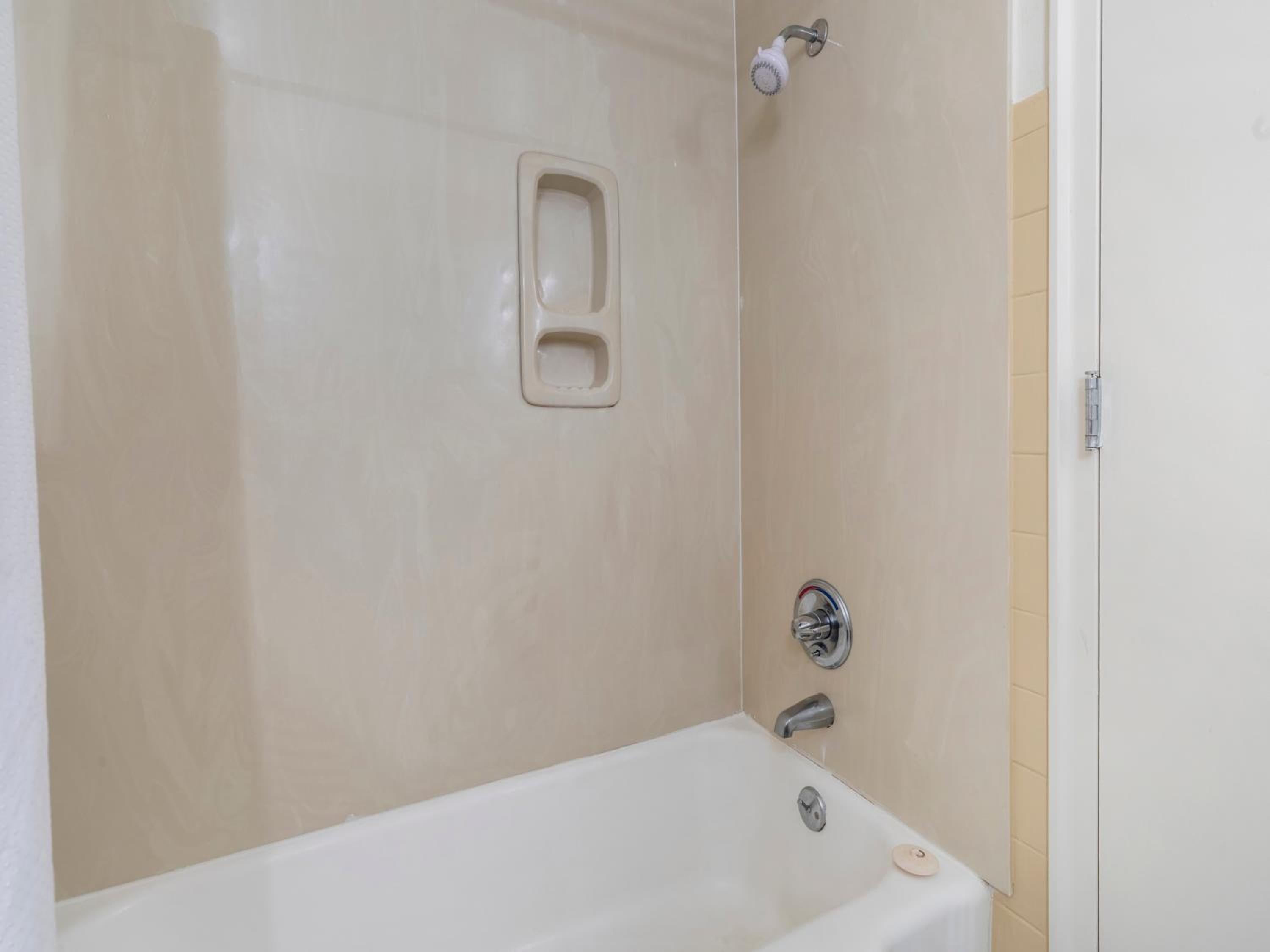 Two-Bedroom Suite photo 2