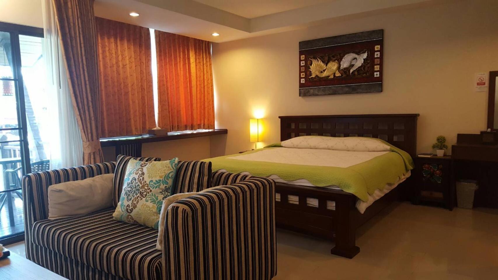 Junior Suite with Terrace - Photo 6