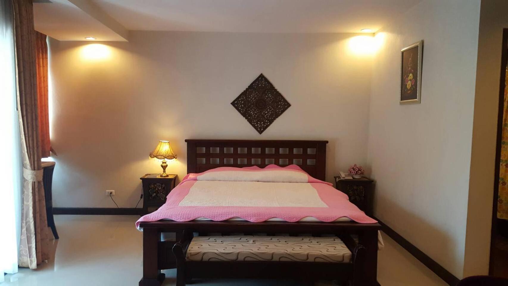 Junior Suite with Terrace - Photo 4