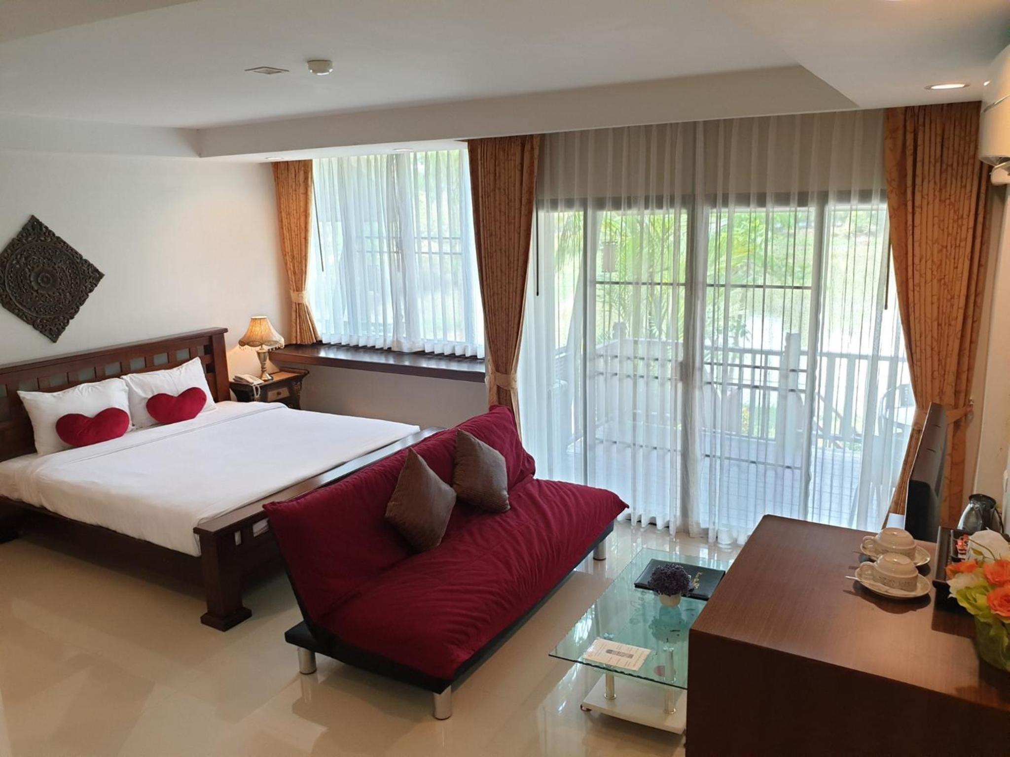 Junior Suite with Terrace - Photo 3