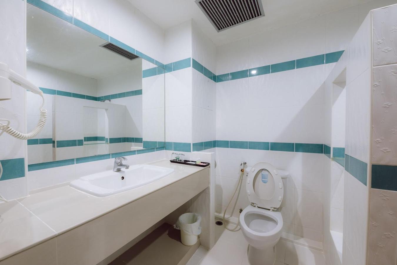 Standard Double or Twin Room photo 2