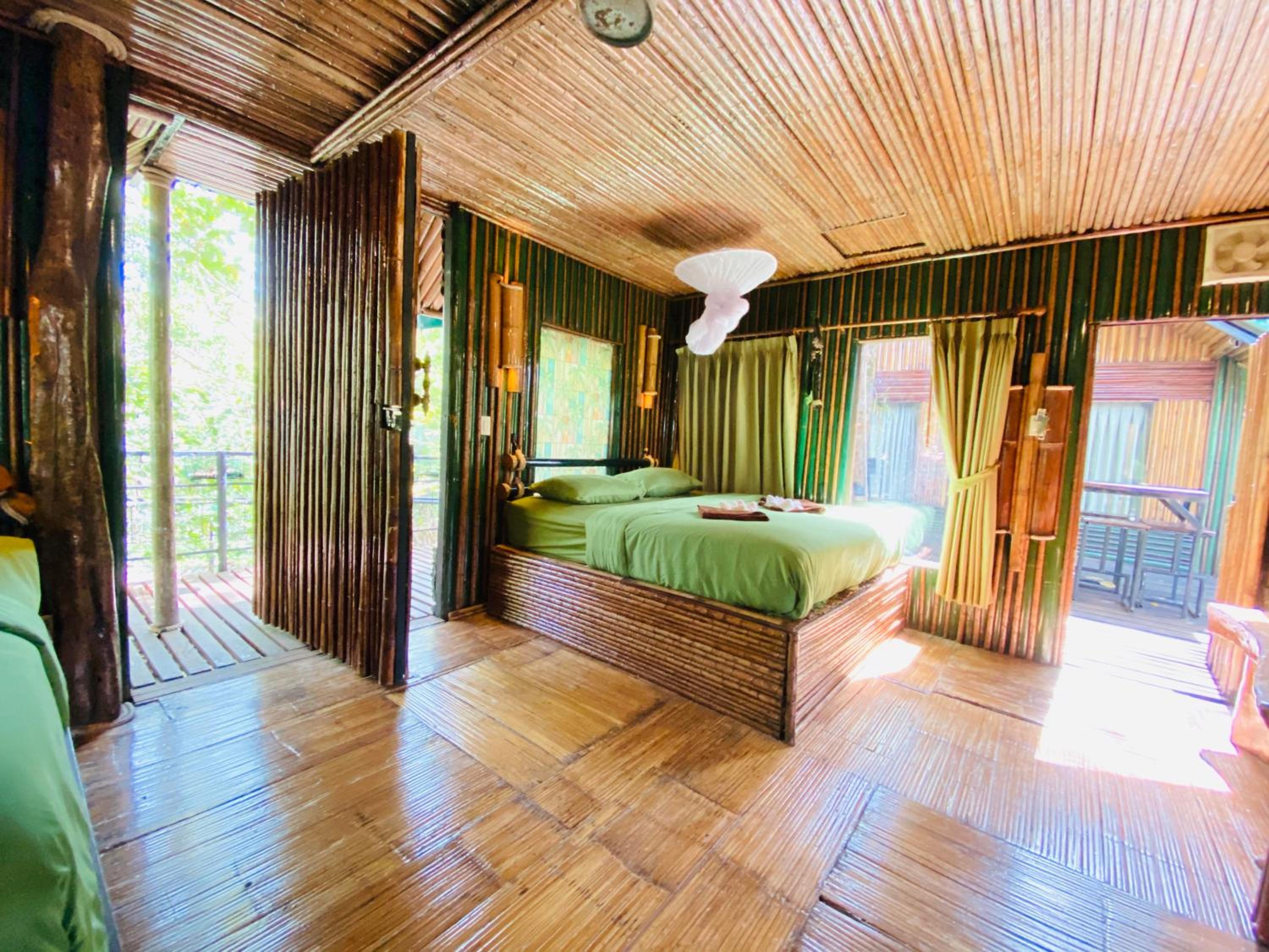 Bungalow (4 Adults) photo 3