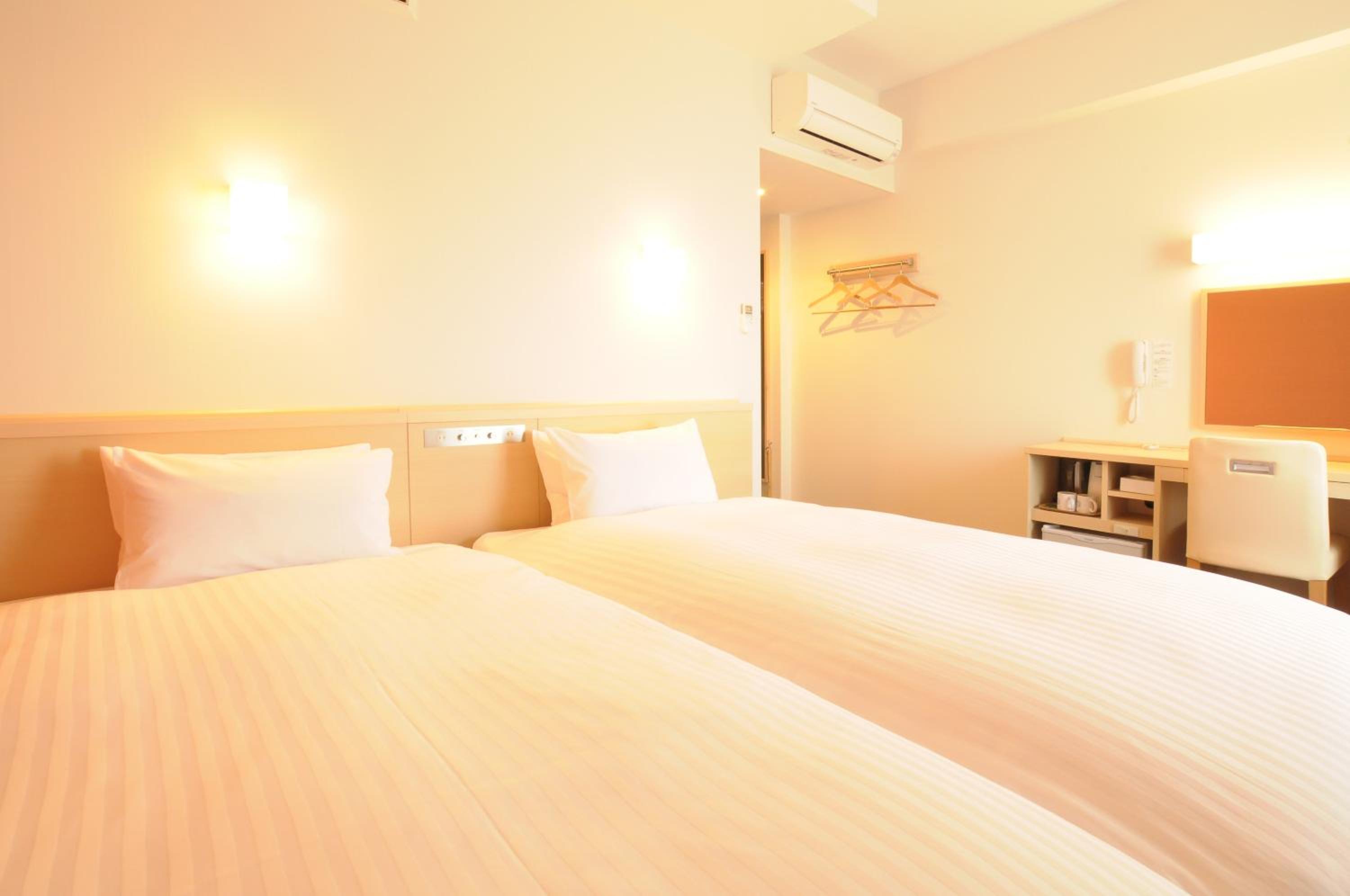 Standard Twin Room - Non-Smoking - Photo 1