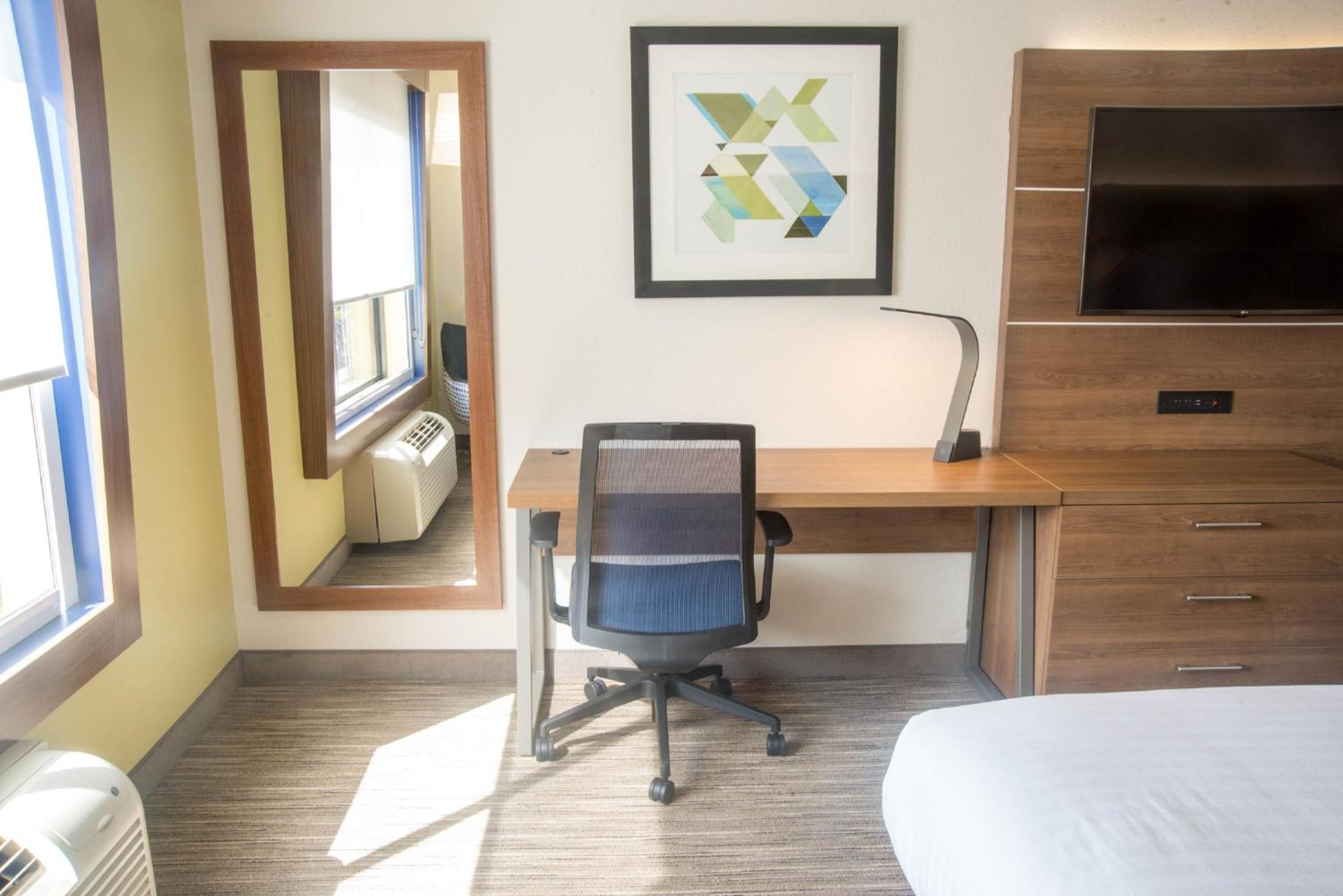 Standard Room - Photo 9