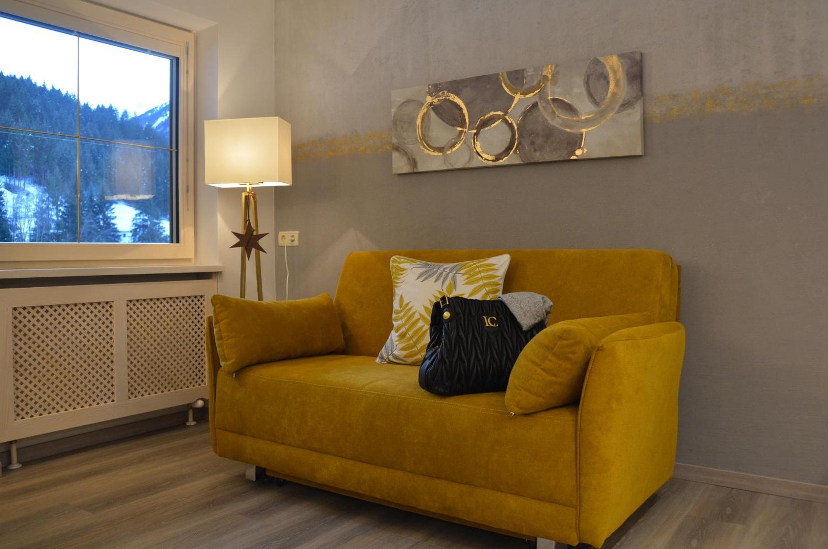 Two-Bedroom Apartment (4-5 Adults)