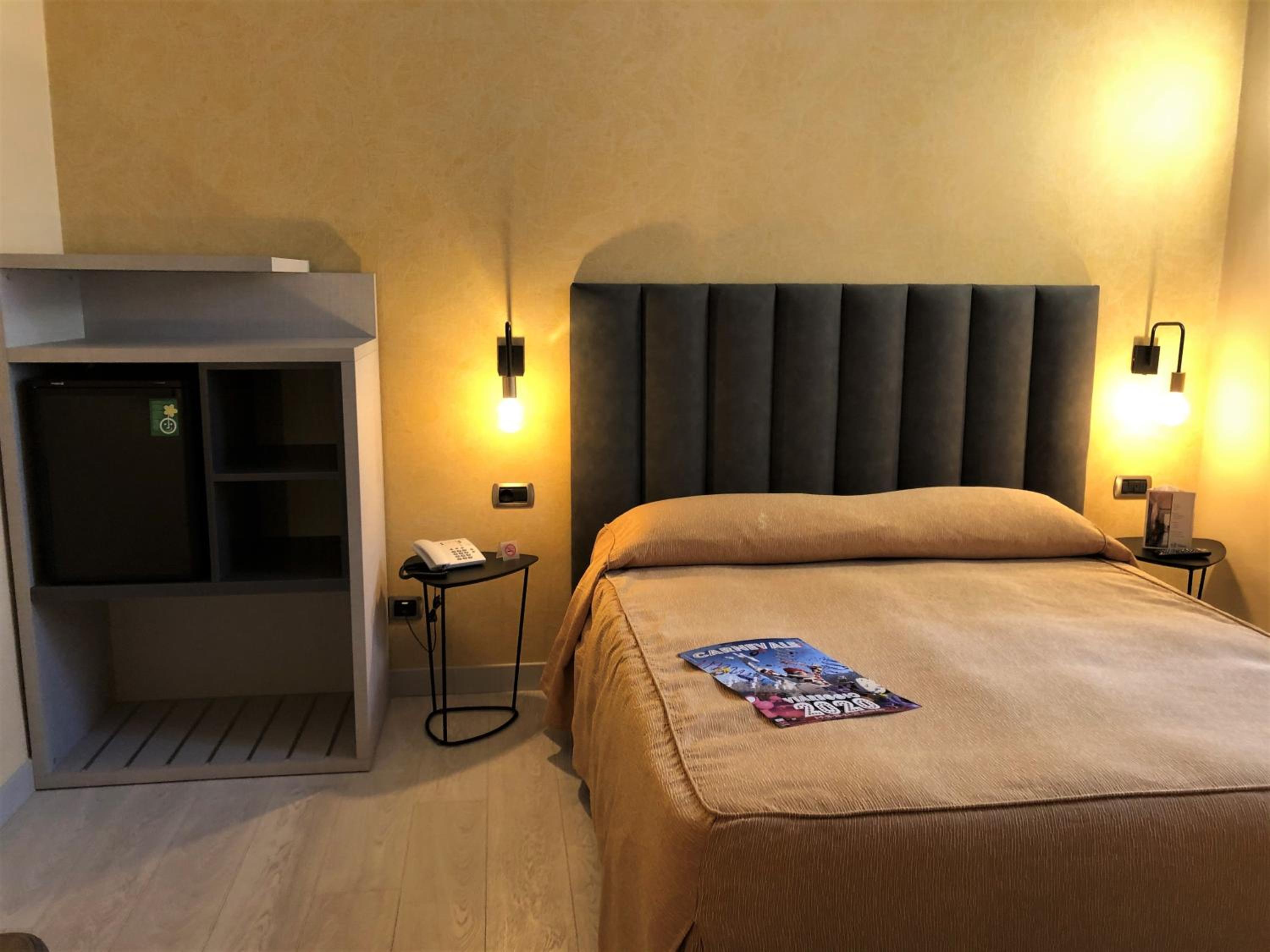 Double or Twin Room photo 2