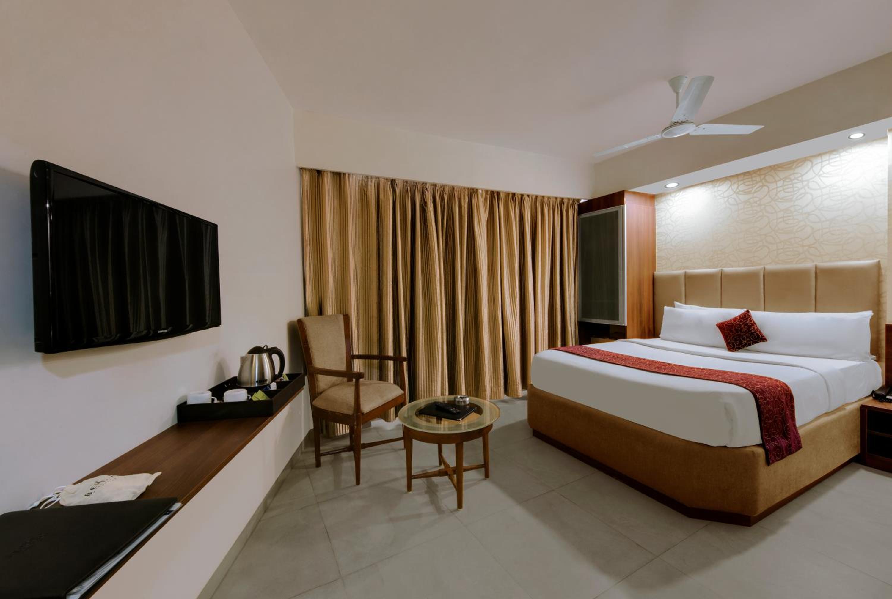 Deluxe Double or Twin Room photo 1