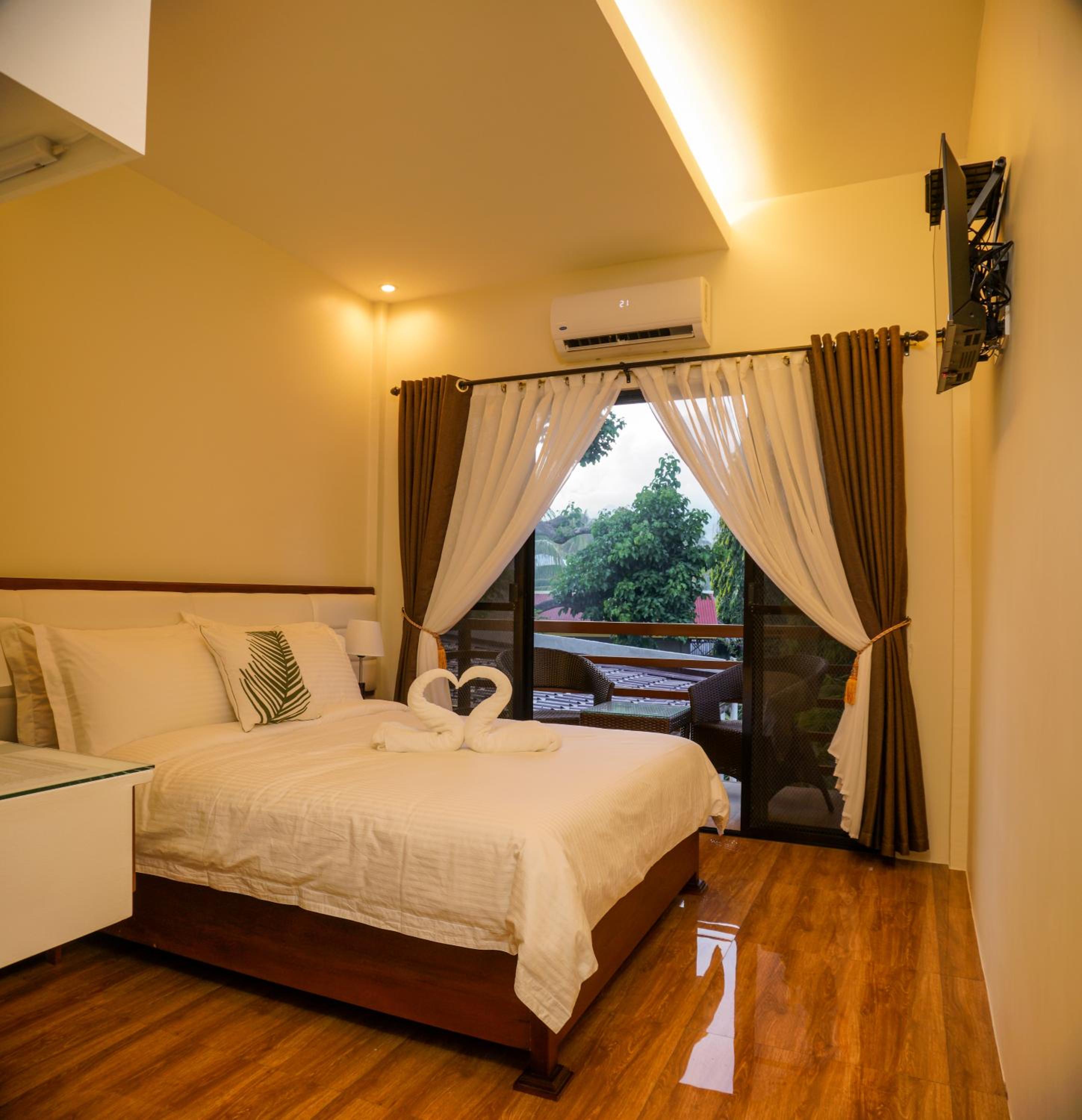 Double Room with Balcony photo 3