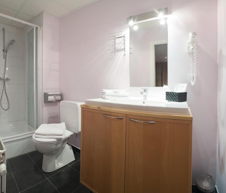Standard Triple Room - Photo 2