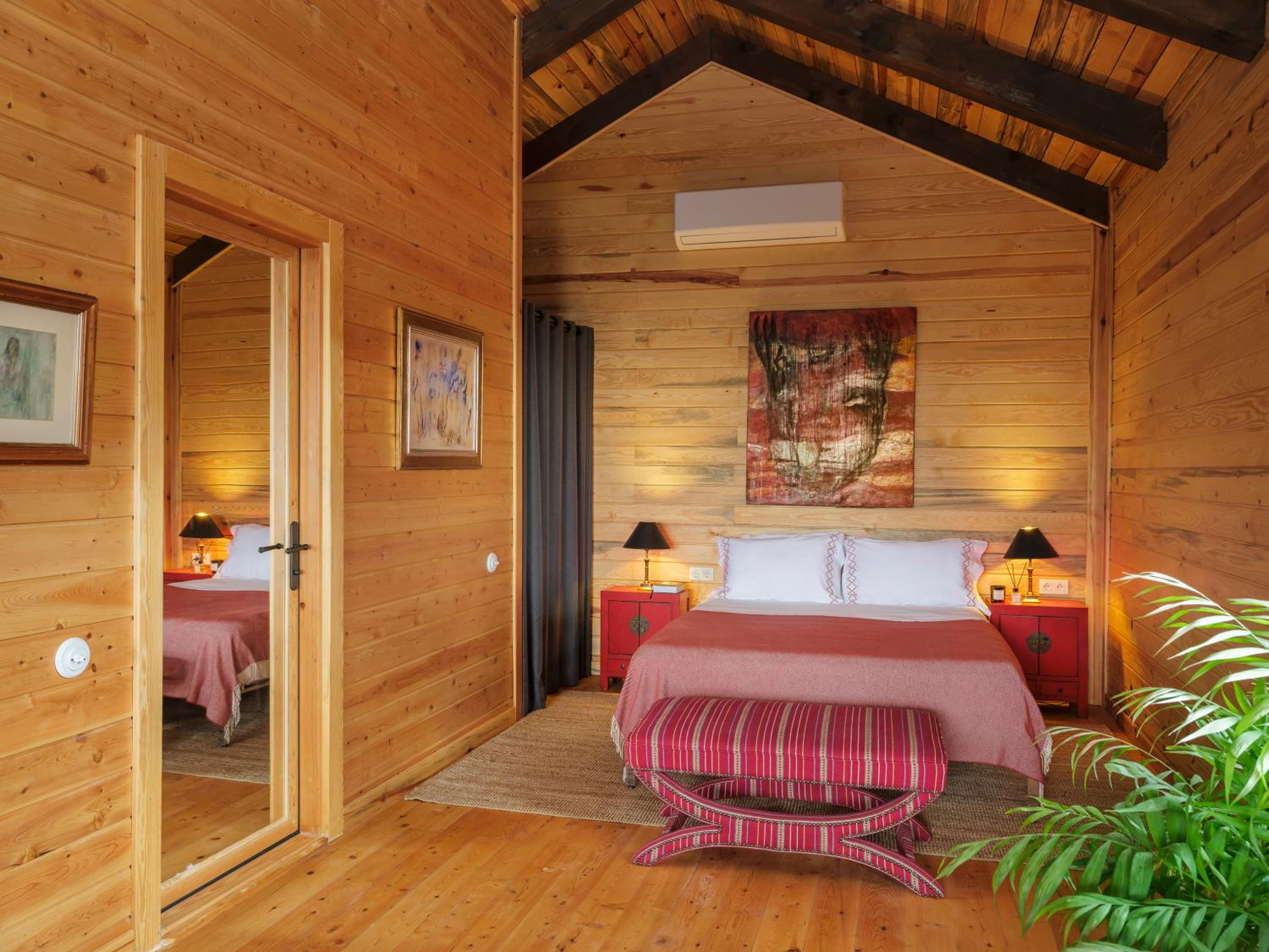 Loft Suite with Sea View  - Photo 3