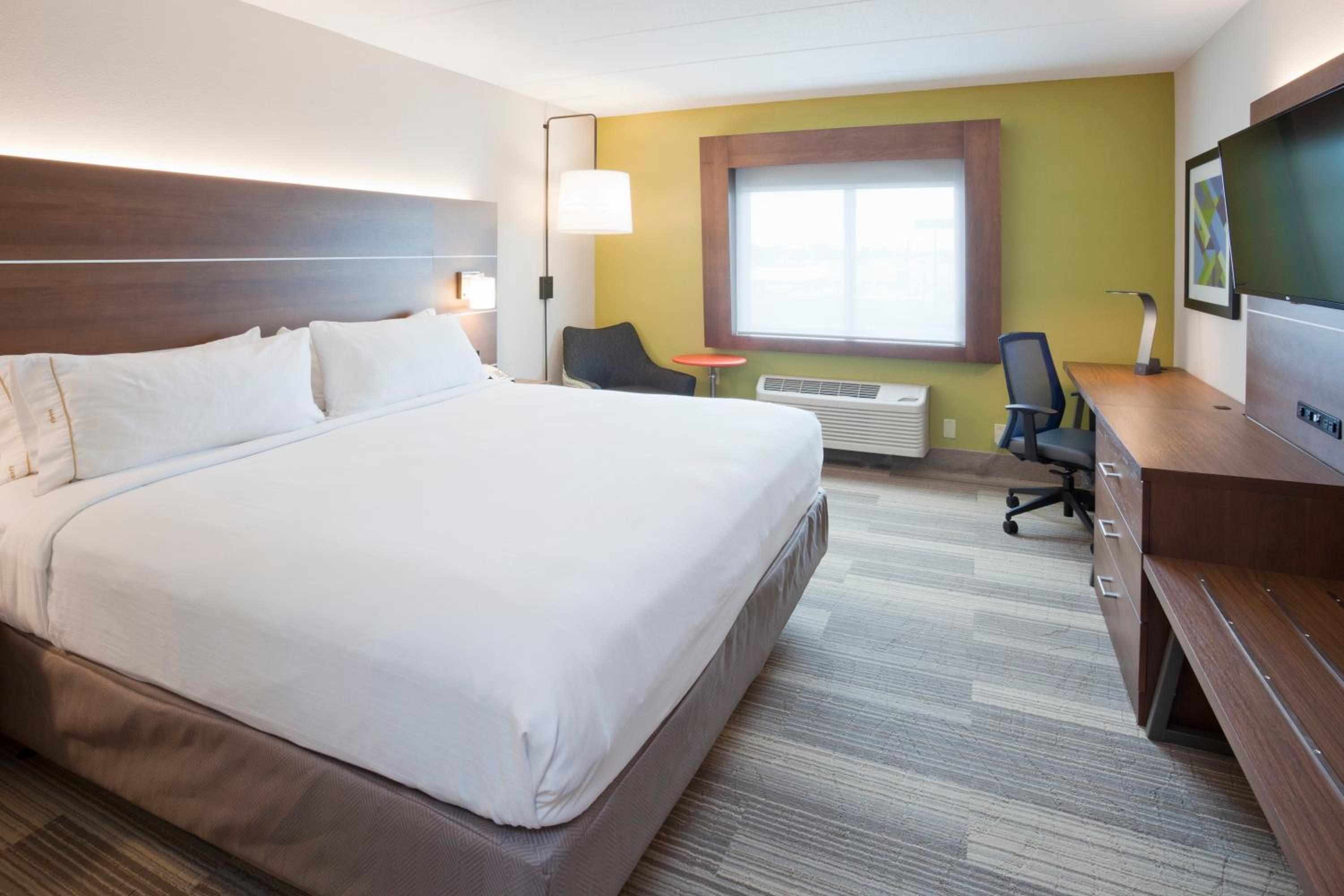 Standard King Room - Photo 1