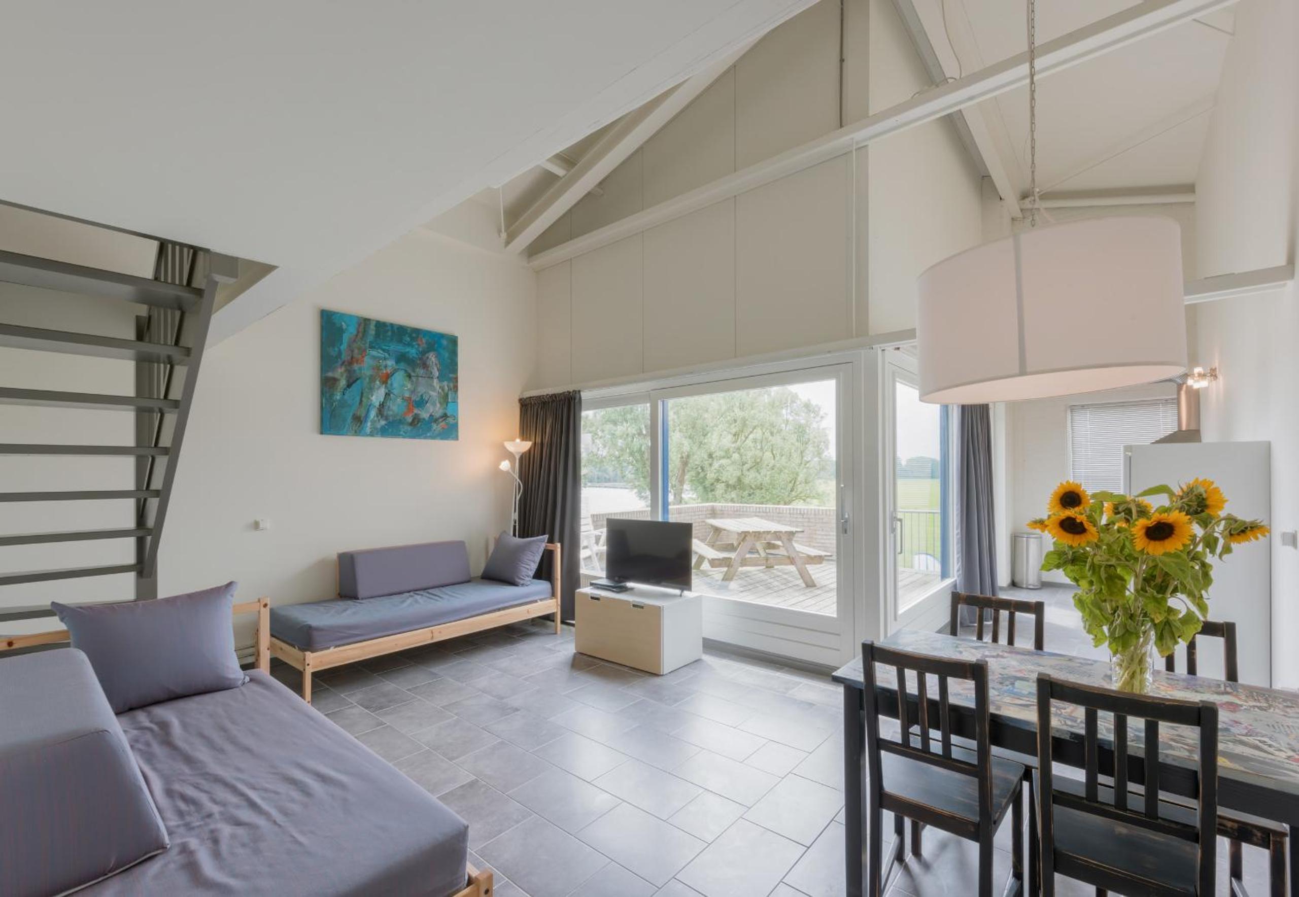 Apartment with Balcony