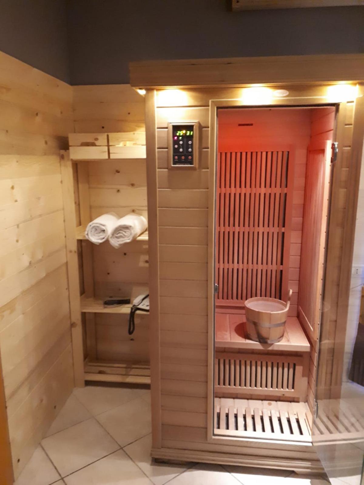 Suite with Sauna photo 2
