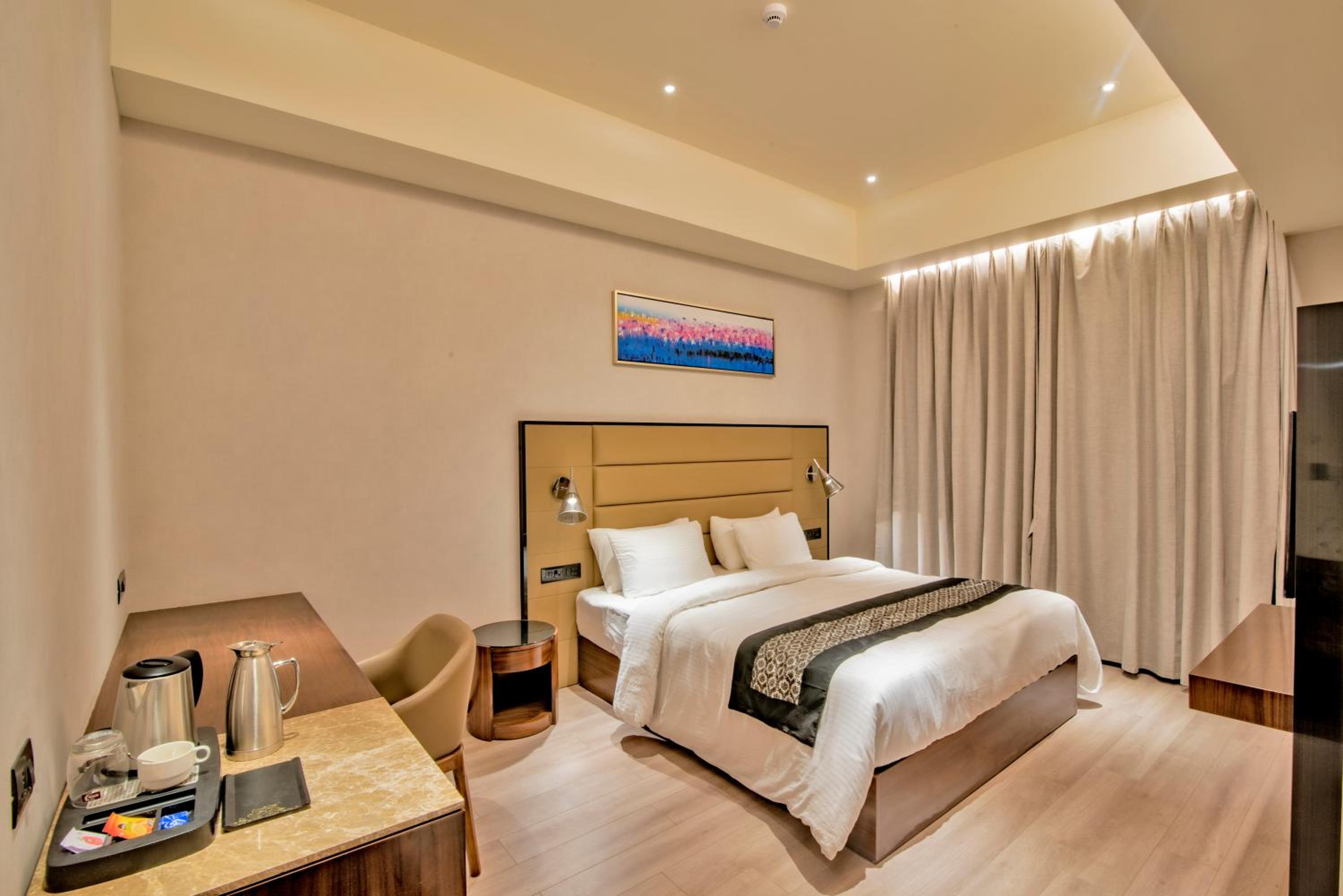 Deluxe Room - Photo 7