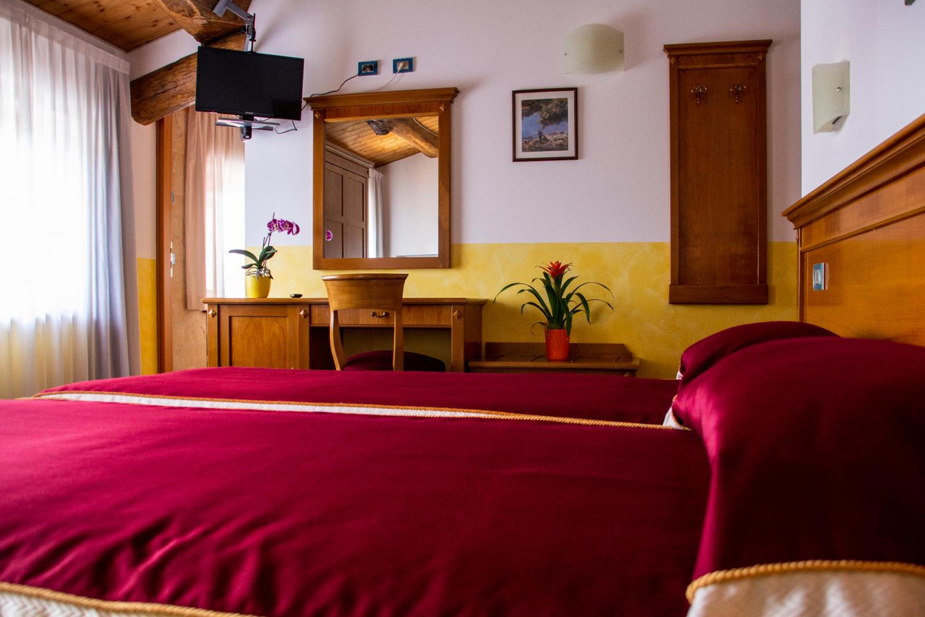 Double or Twin Room - Photo 1