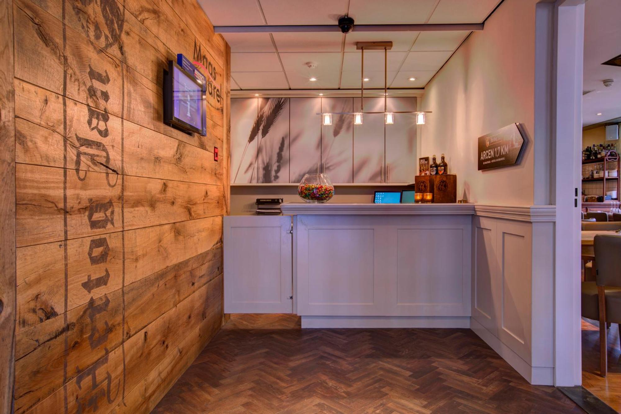 Suite with River View - Photo 18